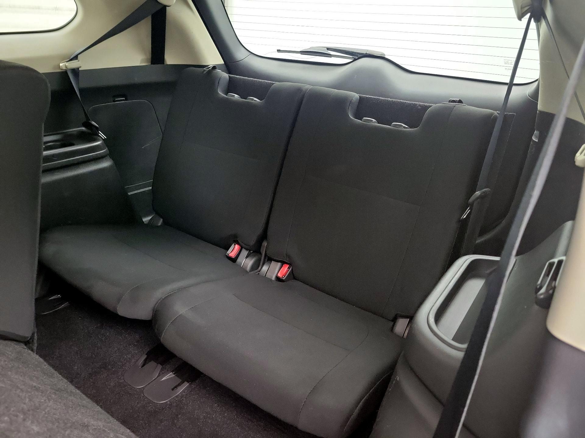 Thumbnail: 2014 Mitsubishi Outlander - 20