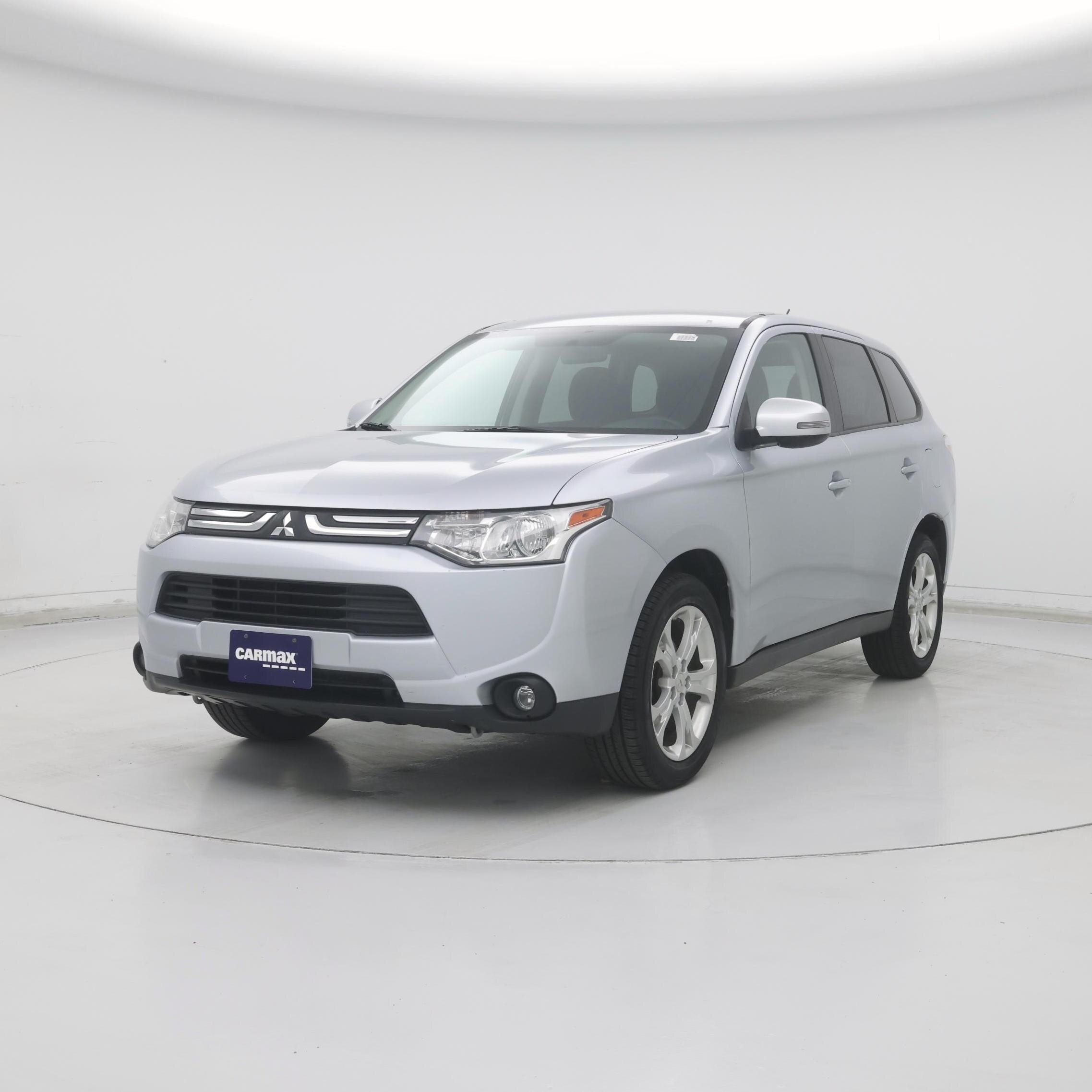 Thumbnail: 2014 Mitsubishi Outlander - 4