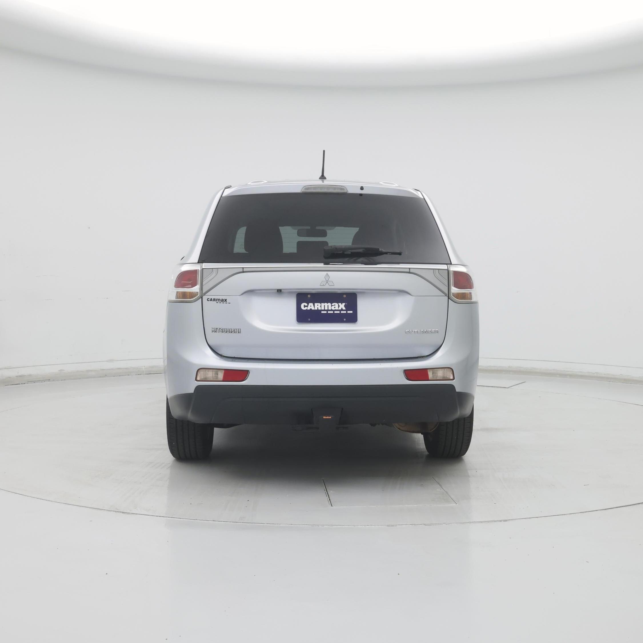 Thumbnail: 2014 Mitsubishi Outlander - 6