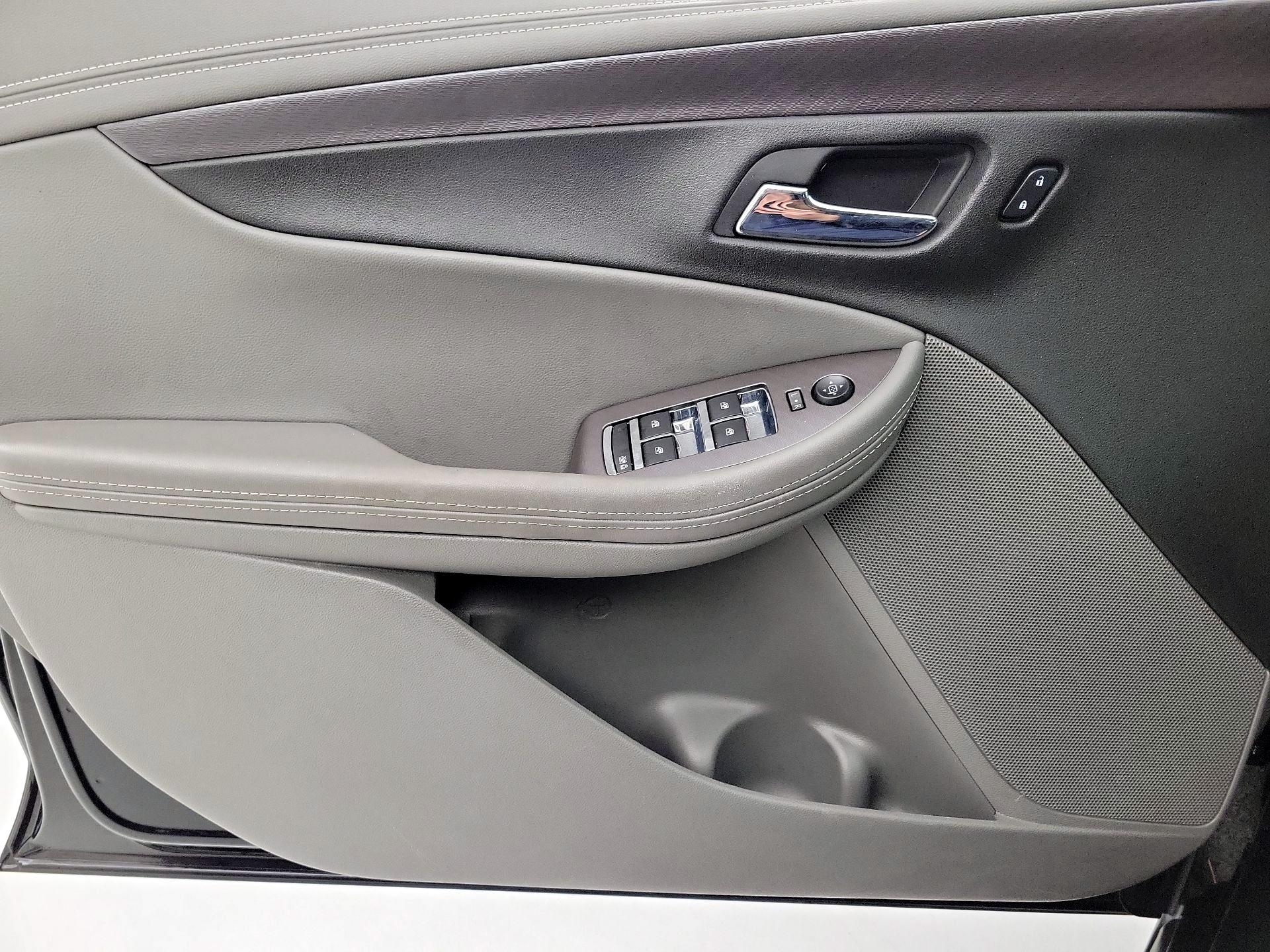 Thumbnail: 2015 Chevrolet Impala - 12