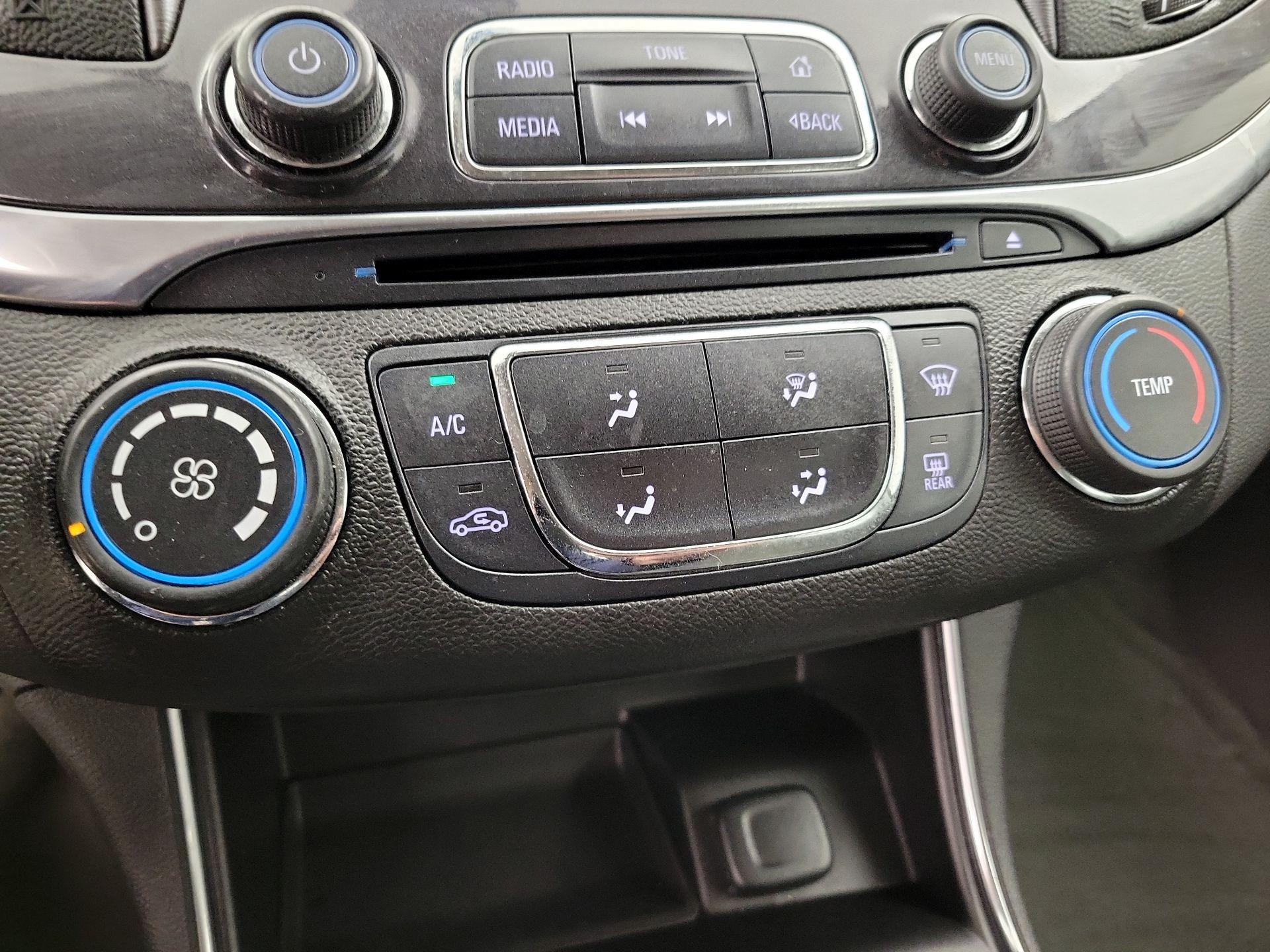 Thumbnail: 2015 Chevrolet Impala - 15