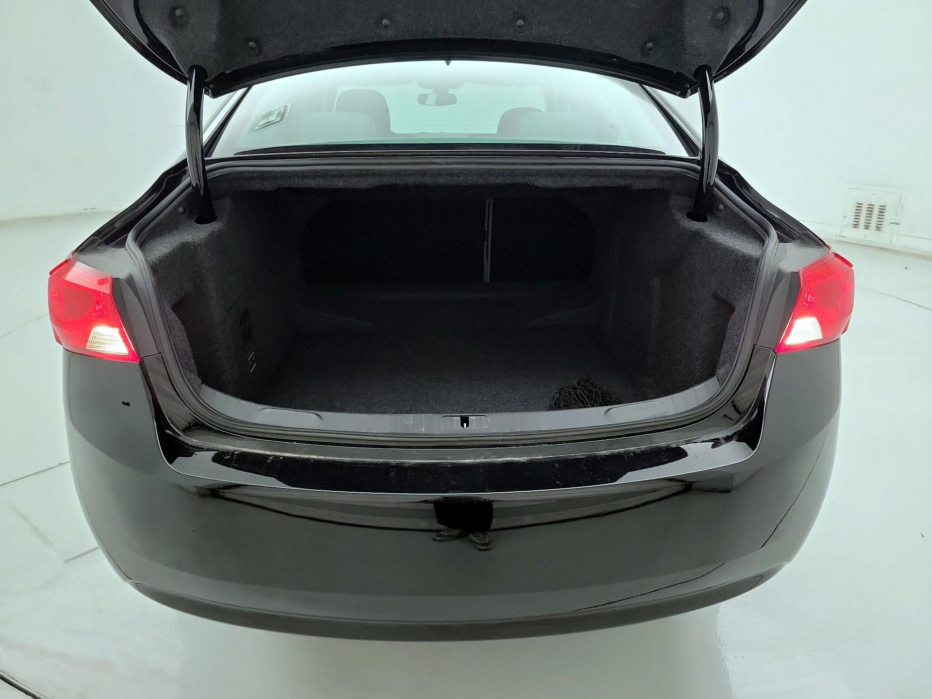 Thumbnail: 2015 Chevrolet Impala - 19