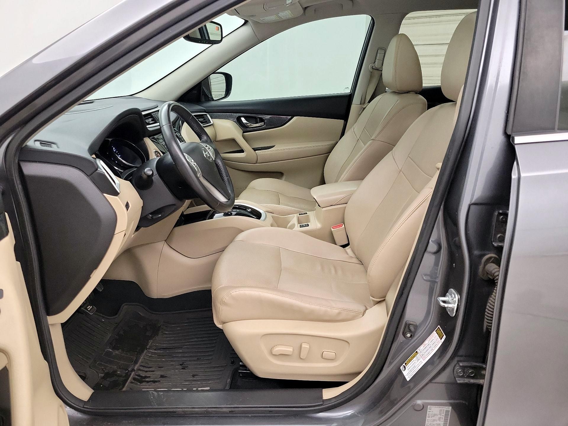 Thumbnail: 2016 Nissan Rogue - 11