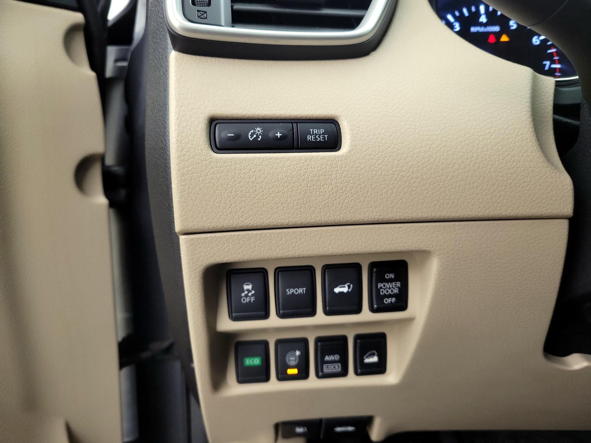 Thumbnail: 2016 Nissan Rogue - 13