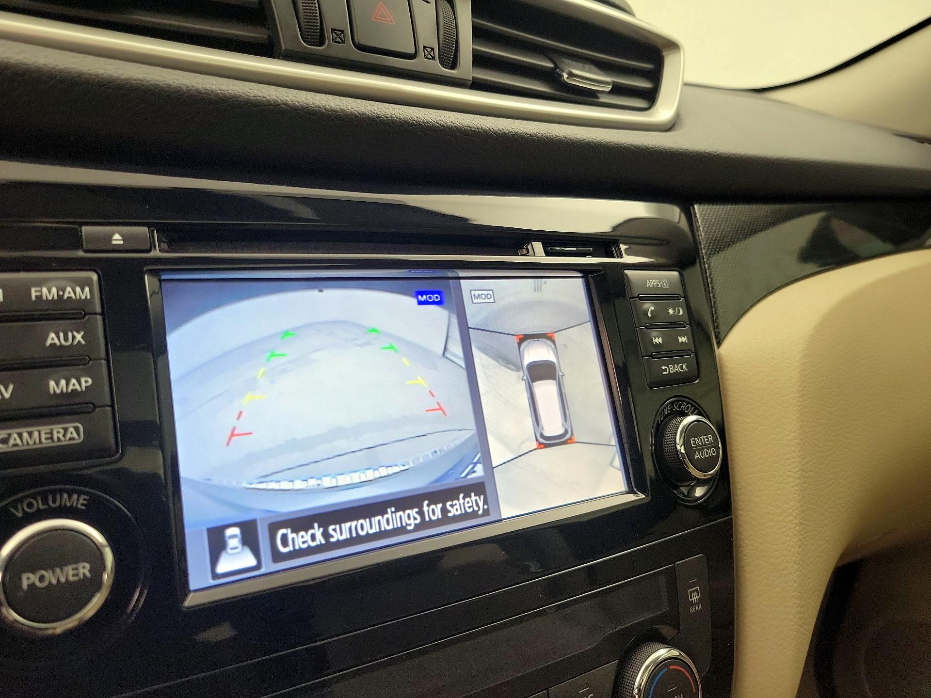 Thumbnail: 2016 Nissan Rogue - 15