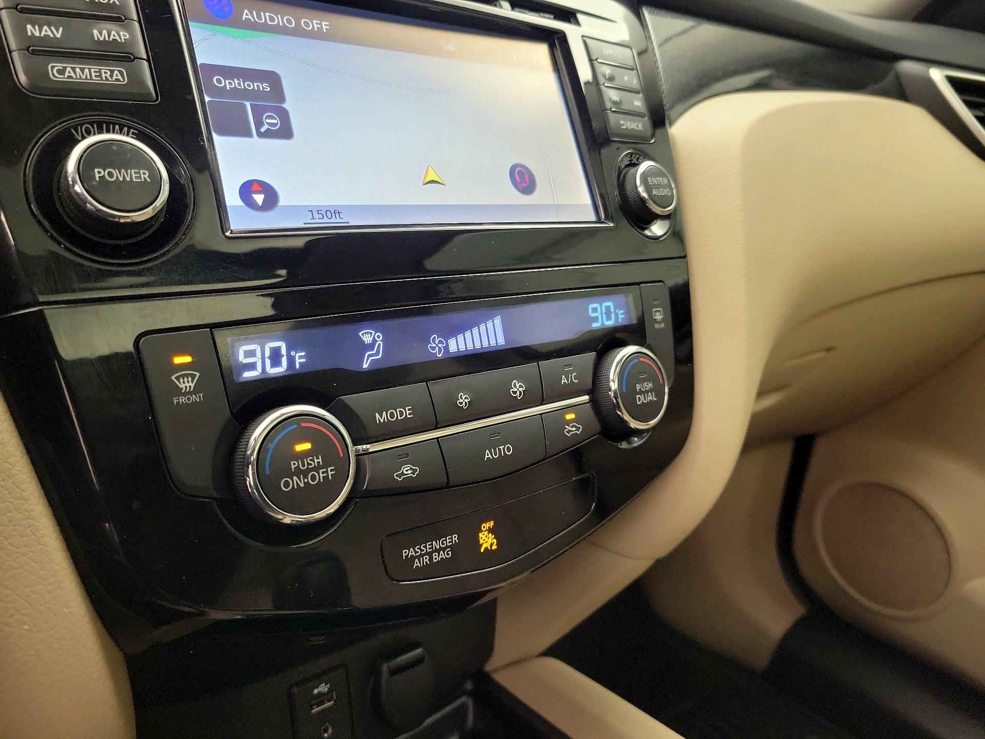 Thumbnail: 2016 Nissan Rogue - 17