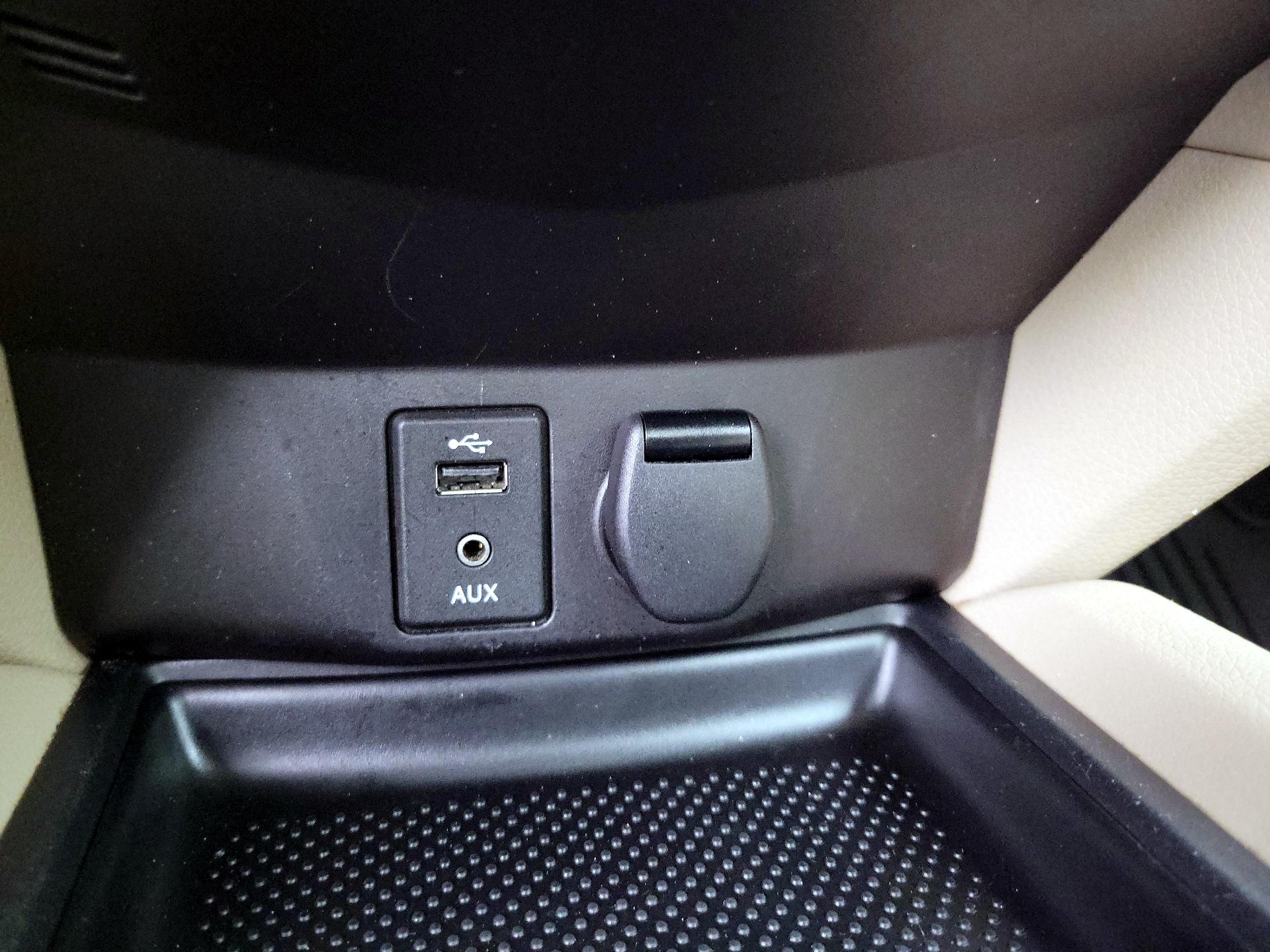 Thumbnail: 2016 Nissan Rogue - 19