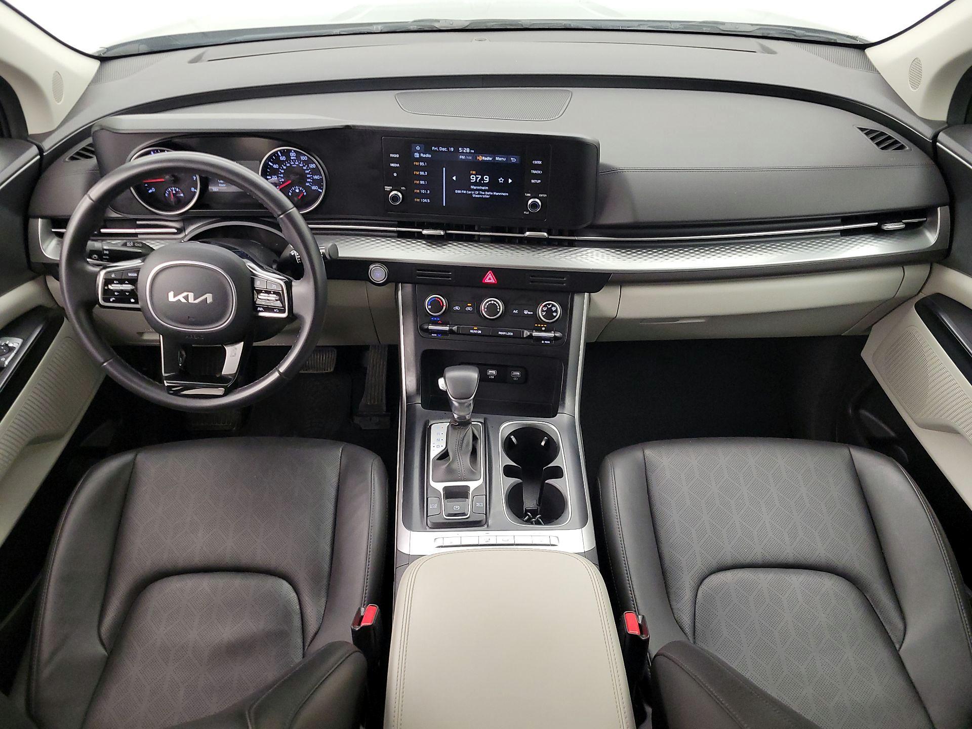 Thumbnail: 2024 Kia Carnival - 9