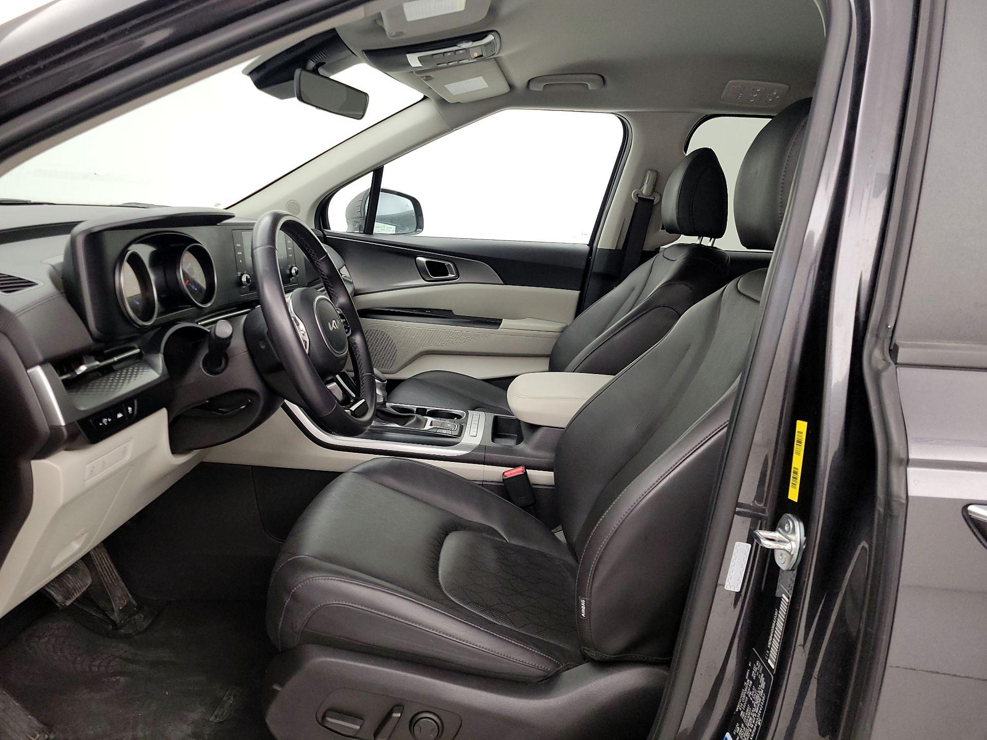 Thumbnail: 2024 Kia Carnival - 11