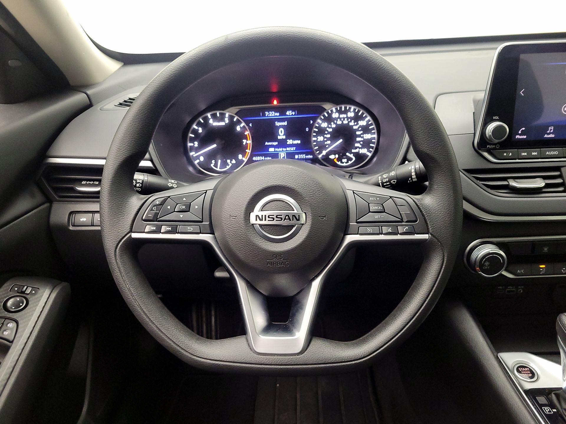 Thumbnail: 2022 Nissan Altima - 10