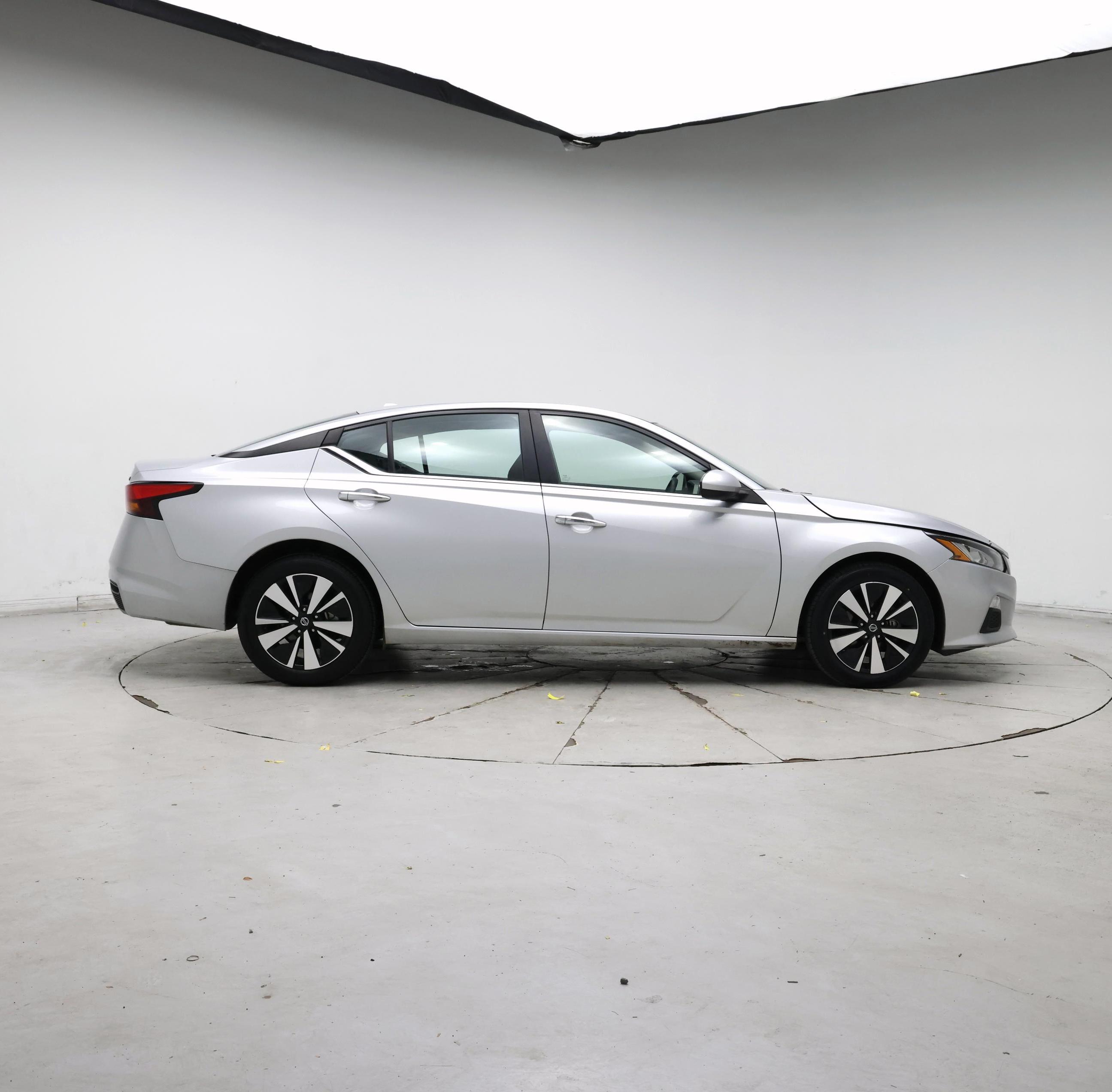 Thumbnail: 2022 Nissan Altima - 7