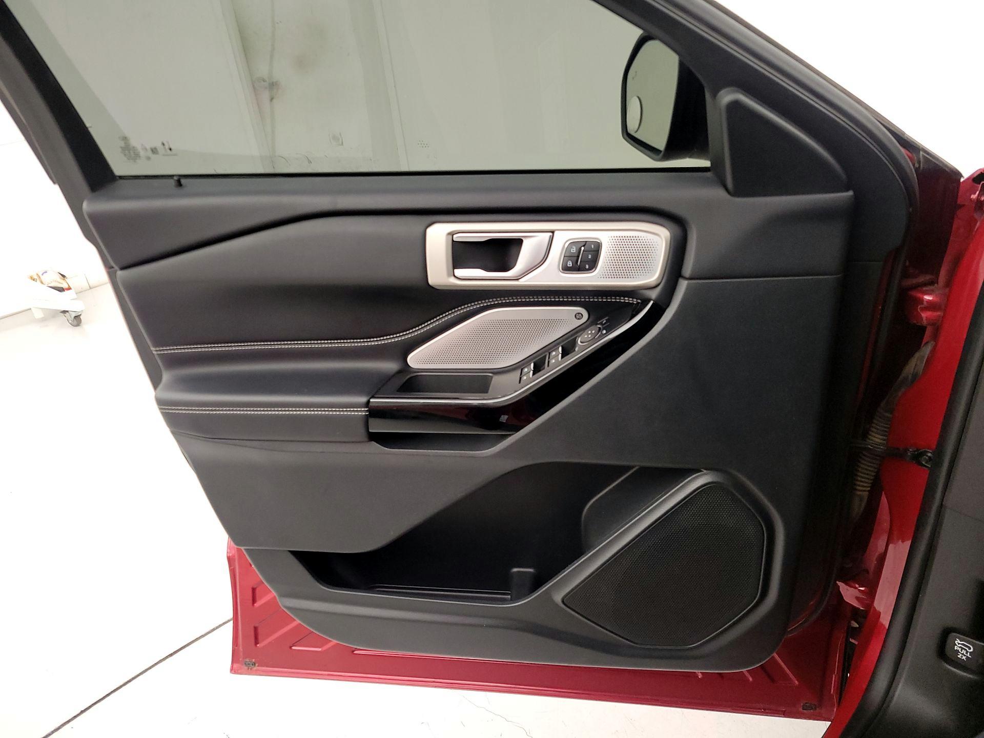 Thumbnail: 2023 Ford Explorer - 10