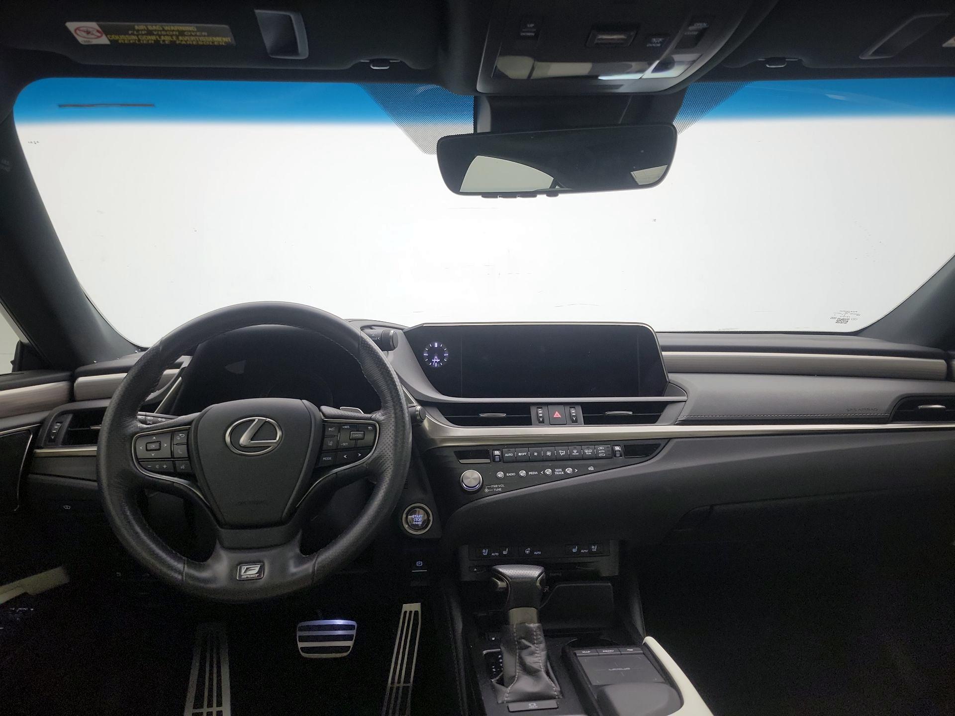 Thumbnail: 2021 Lexus ES - 9