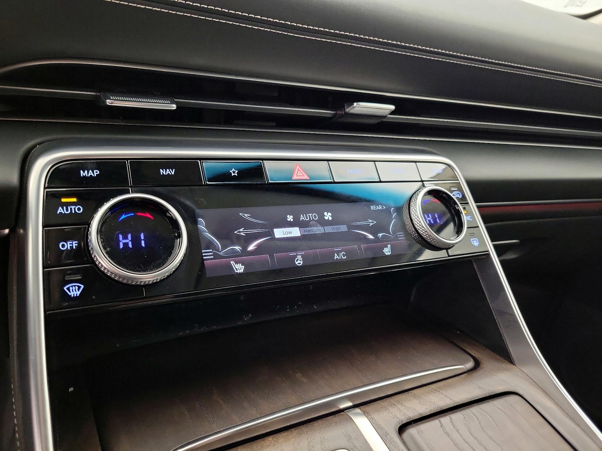 Thumbnail: 2024 Genesis GV80 - 17