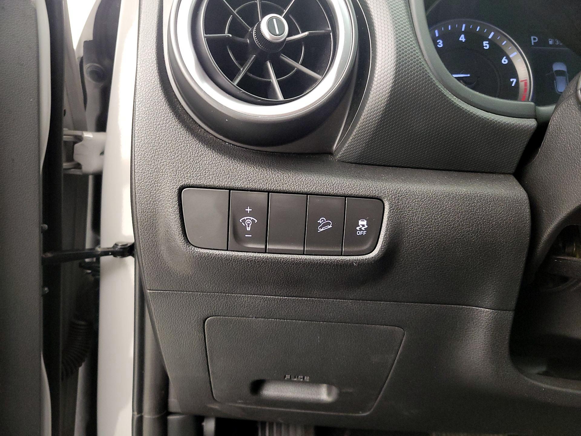 Thumbnail: 2023 Hyundai Kona - 11