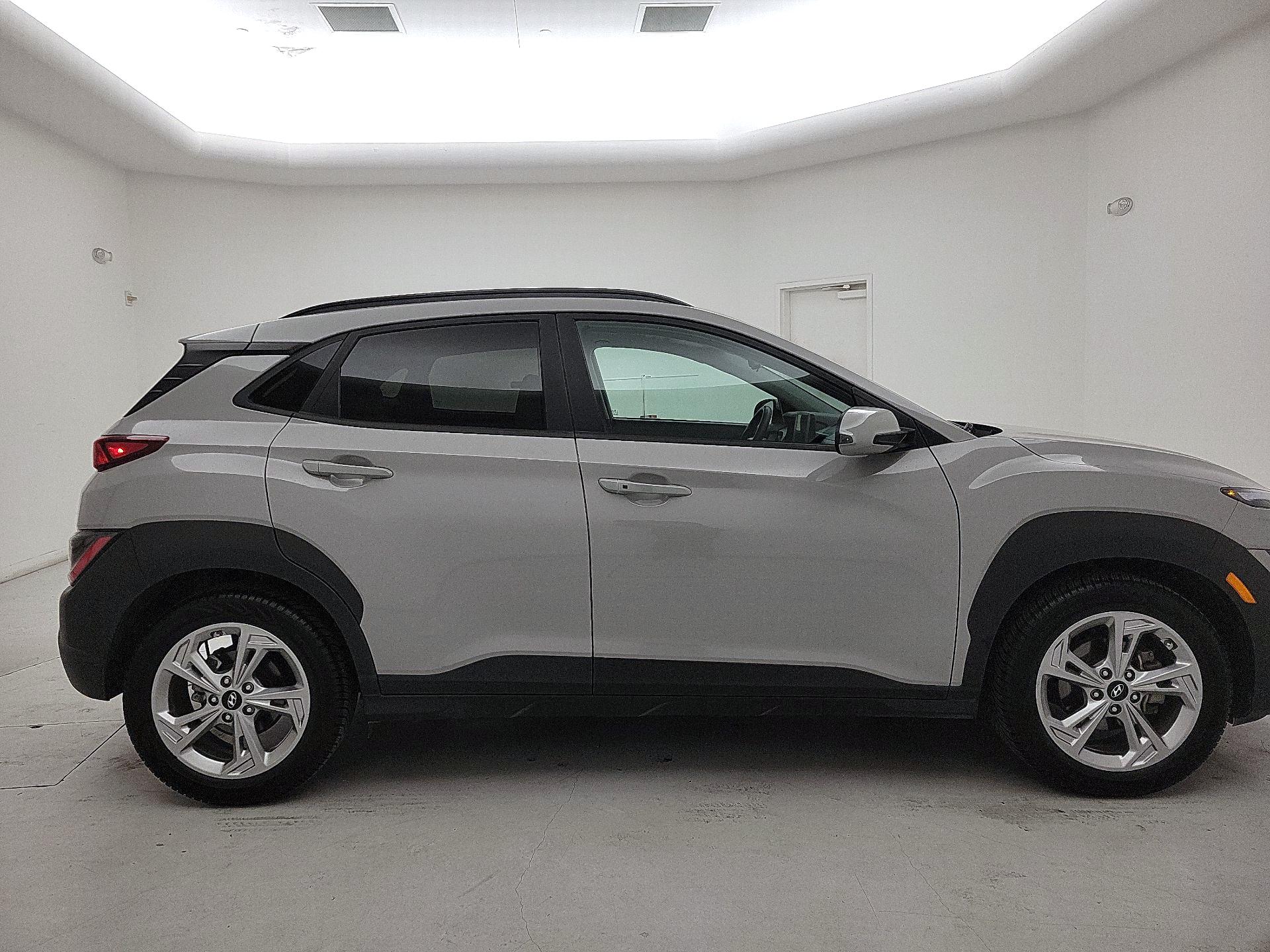 Thumbnail: 2023 Hyundai Kona - 4