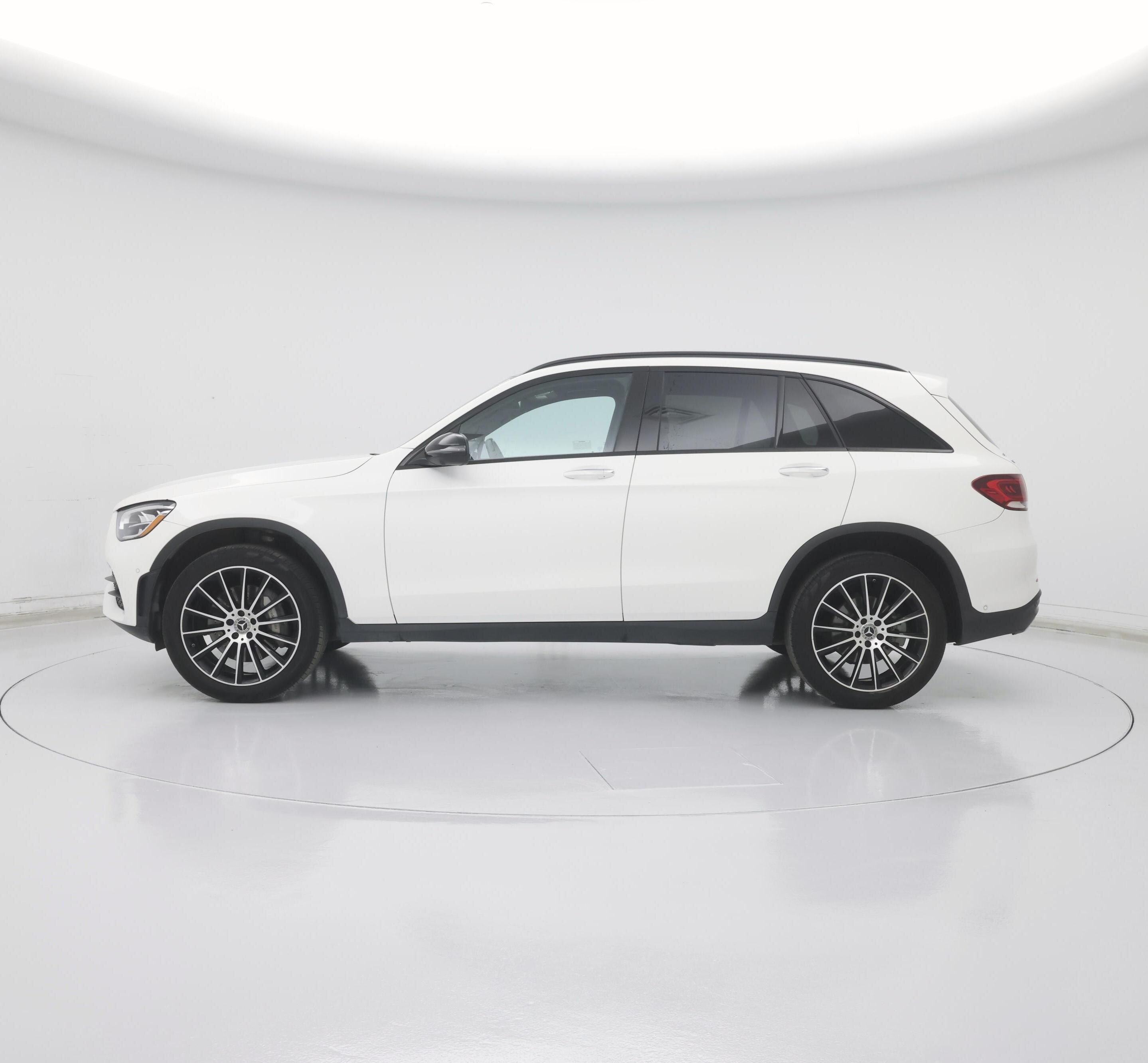 Thumbnail: 2022 Mercedes-Benz GLC - 3