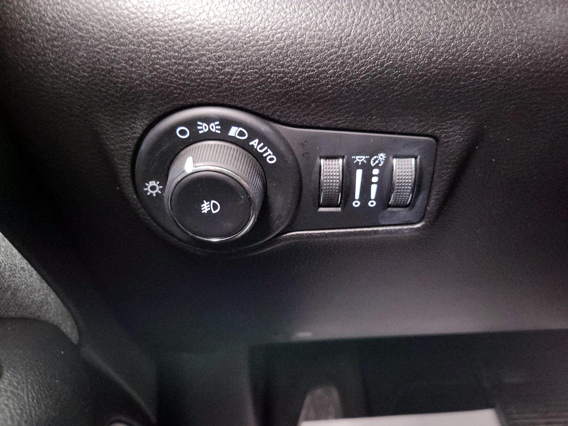 Thumbnail: 2025 Jeep Compass - 13