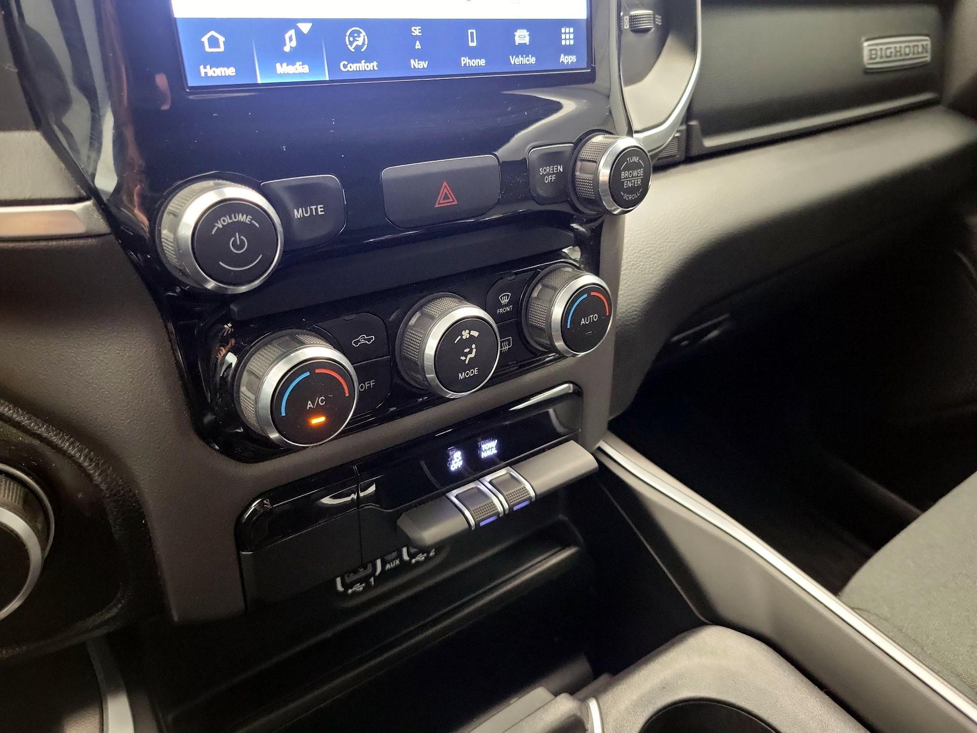 Thumbnail: 2022 RAM 1500 - 17