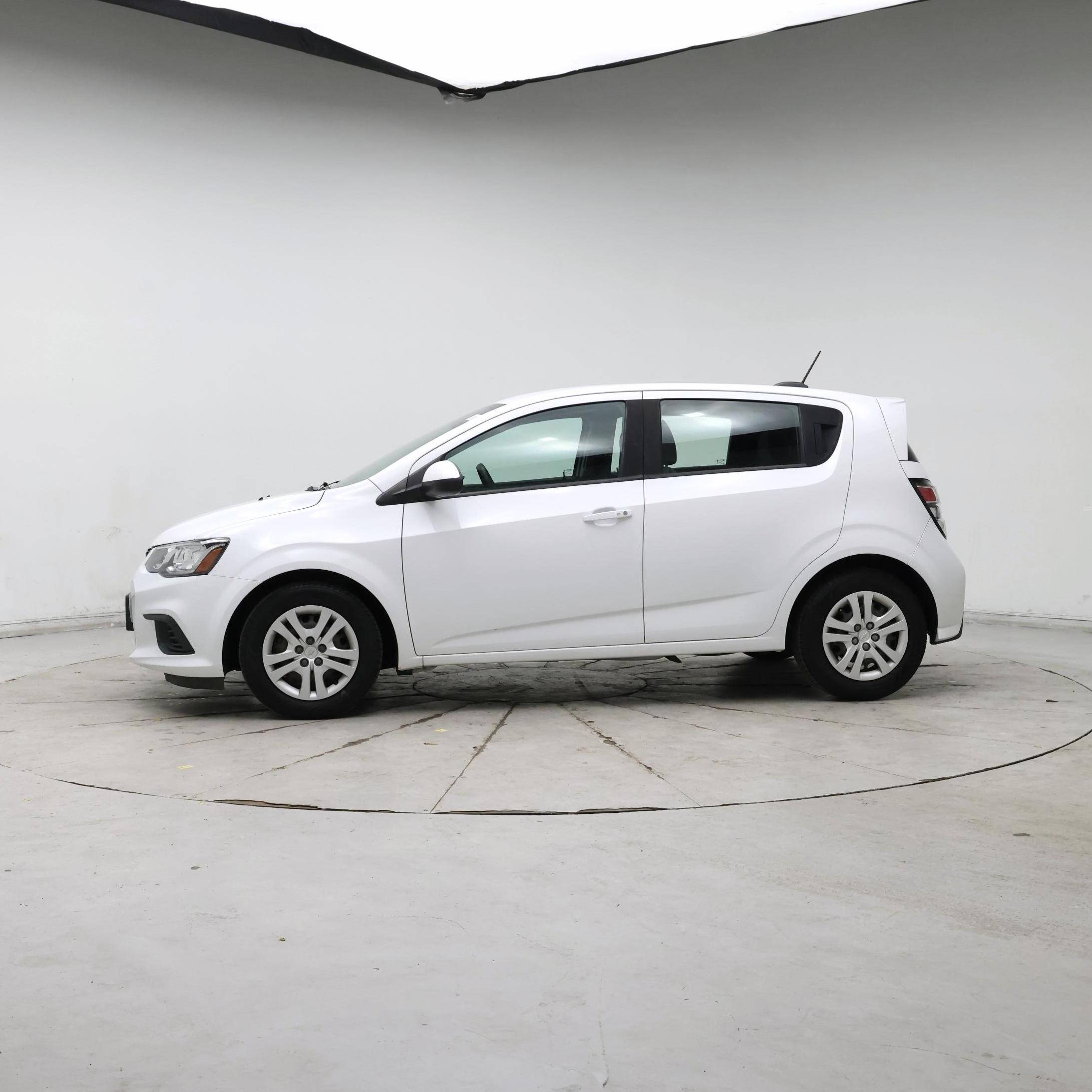 Thumbnail: 2020 Chevrolet Sonic - 3