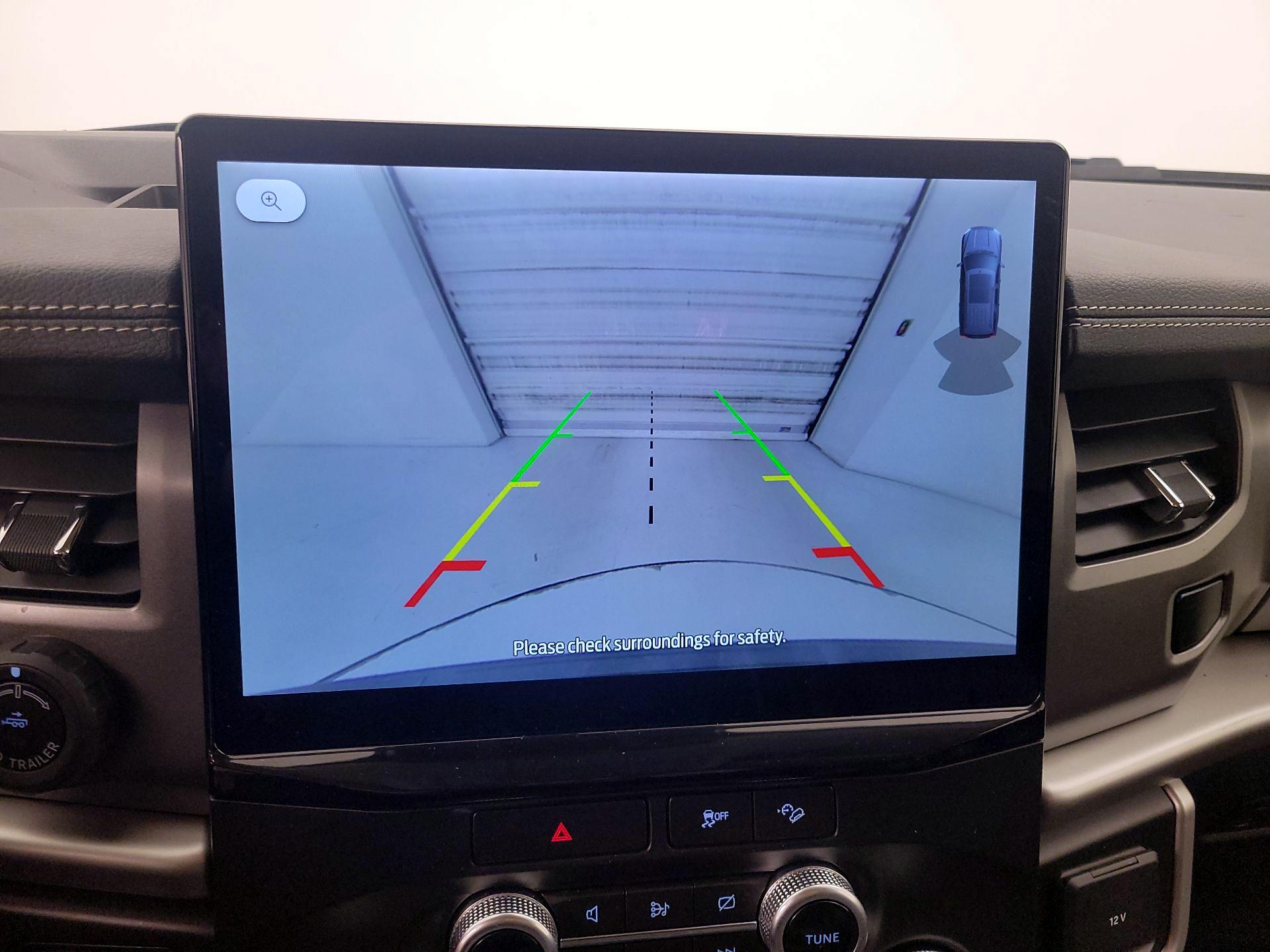 Thumbnail: 2022 Ford Expedition - 15