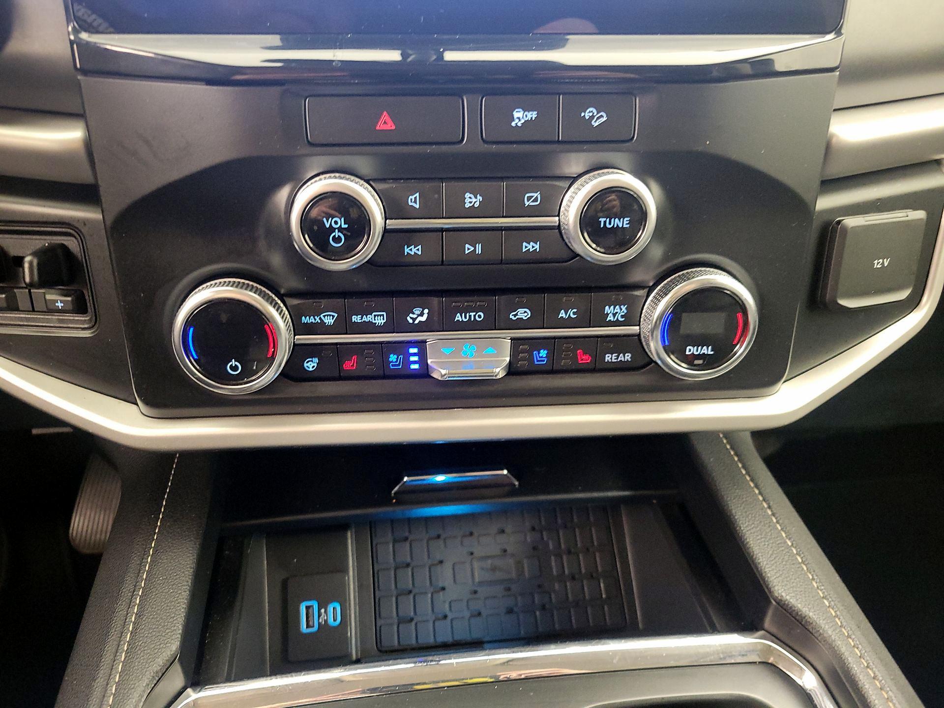 Thumbnail: 2022 Ford Expedition - 17