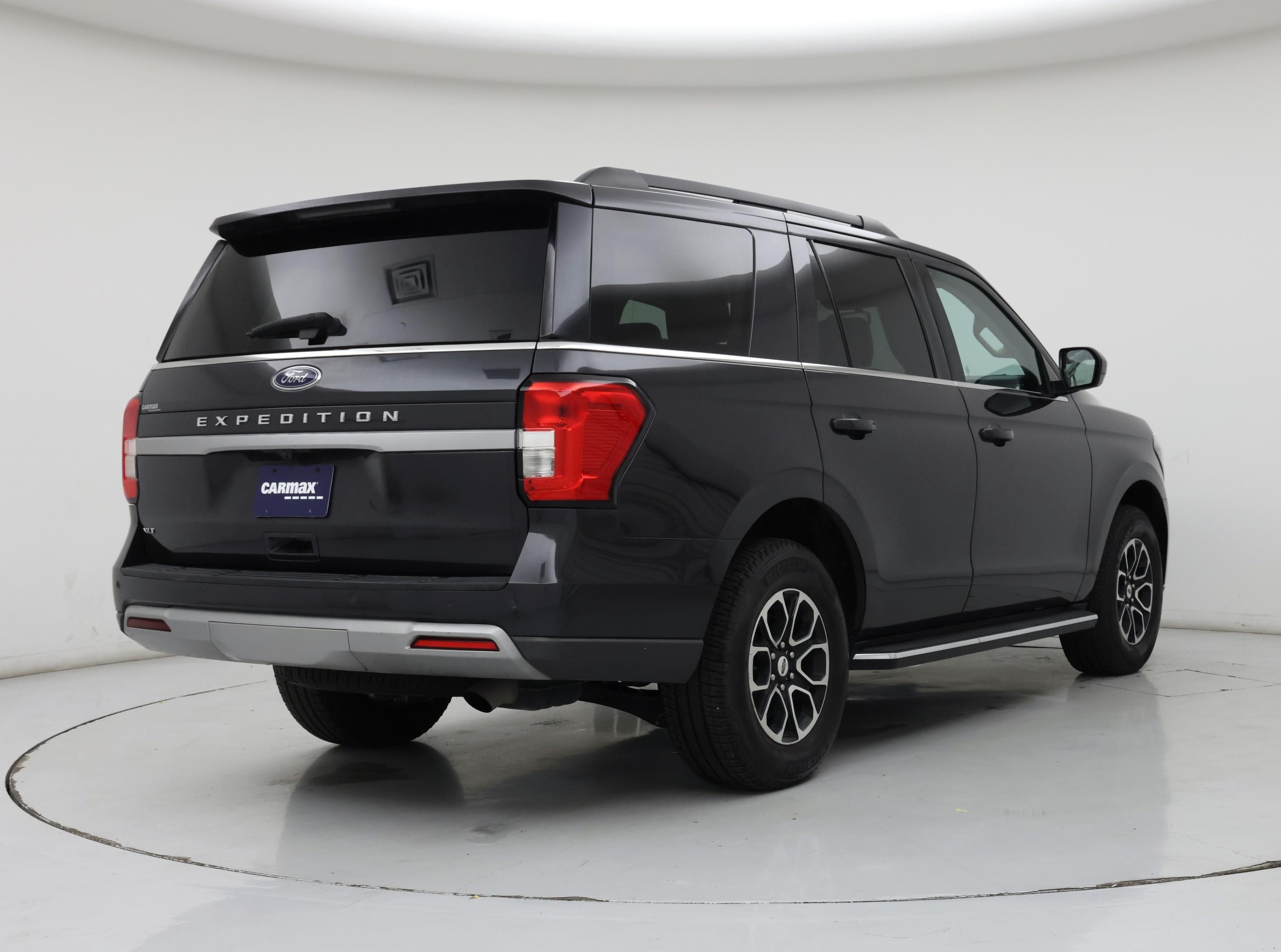 Thumbnail: 2022 Ford Expedition - 8