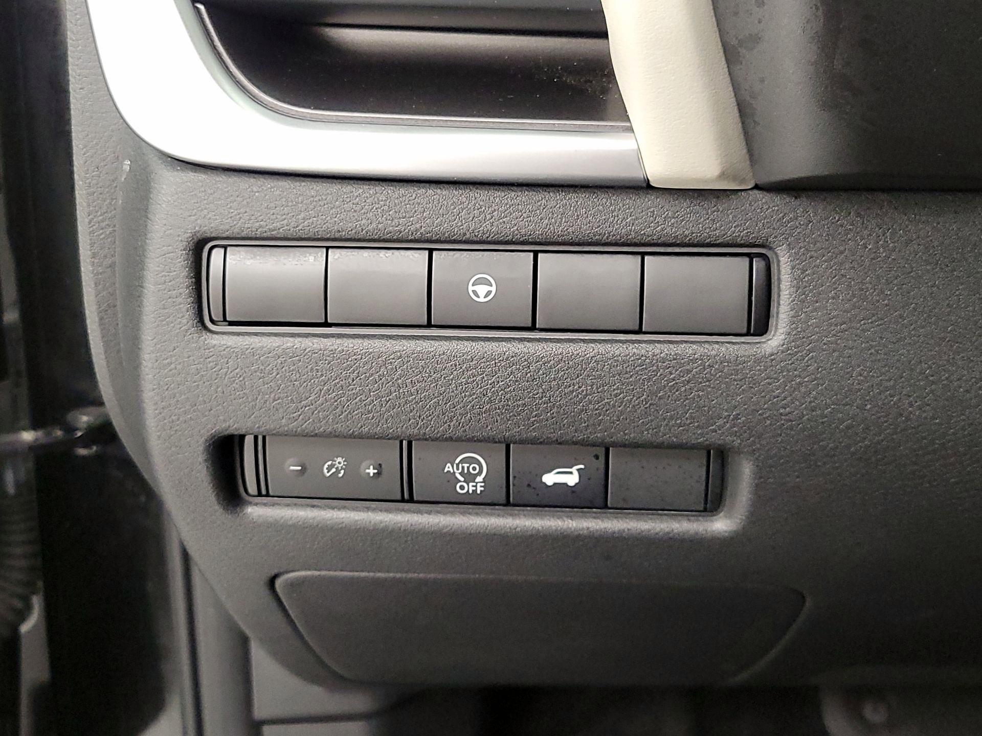 Thumbnail: 2023 Nissan Rogue - 11