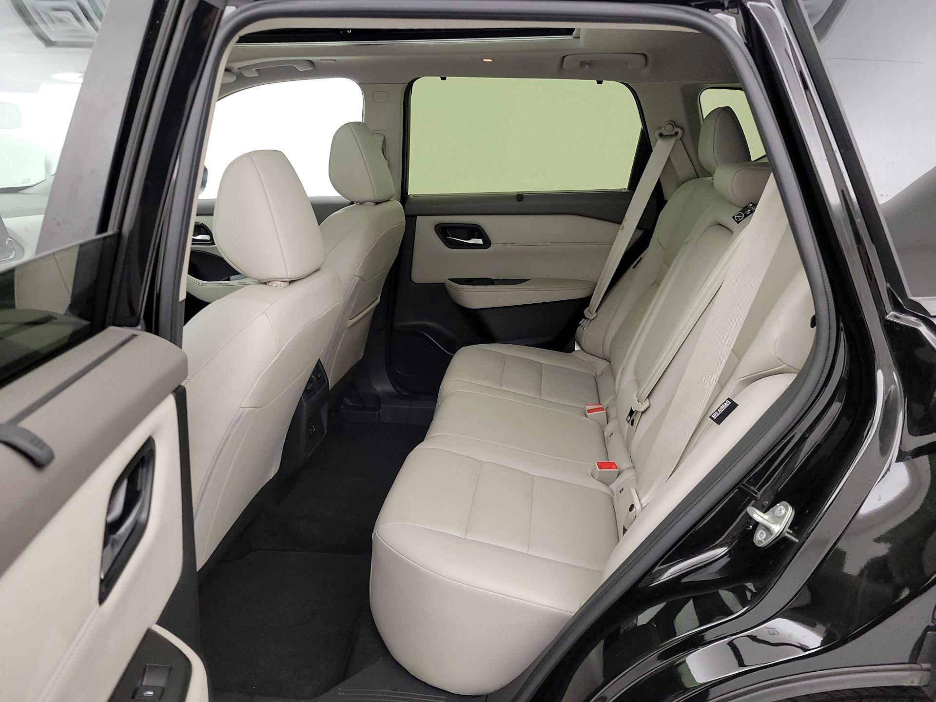 Thumbnail: 2023 Nissan Rogue - 18