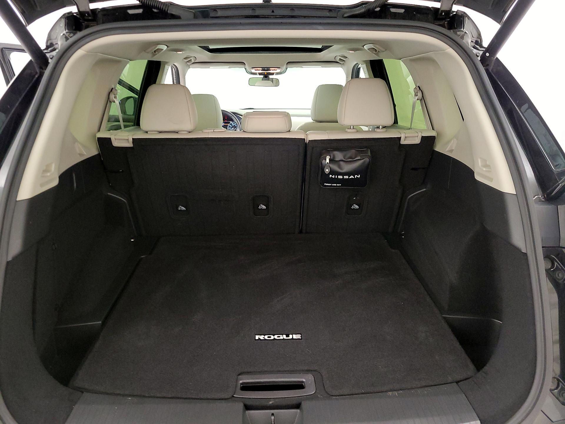 Thumbnail: 2023 Nissan Rogue - 19