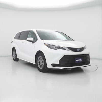 2024 Toyota Sienna LE