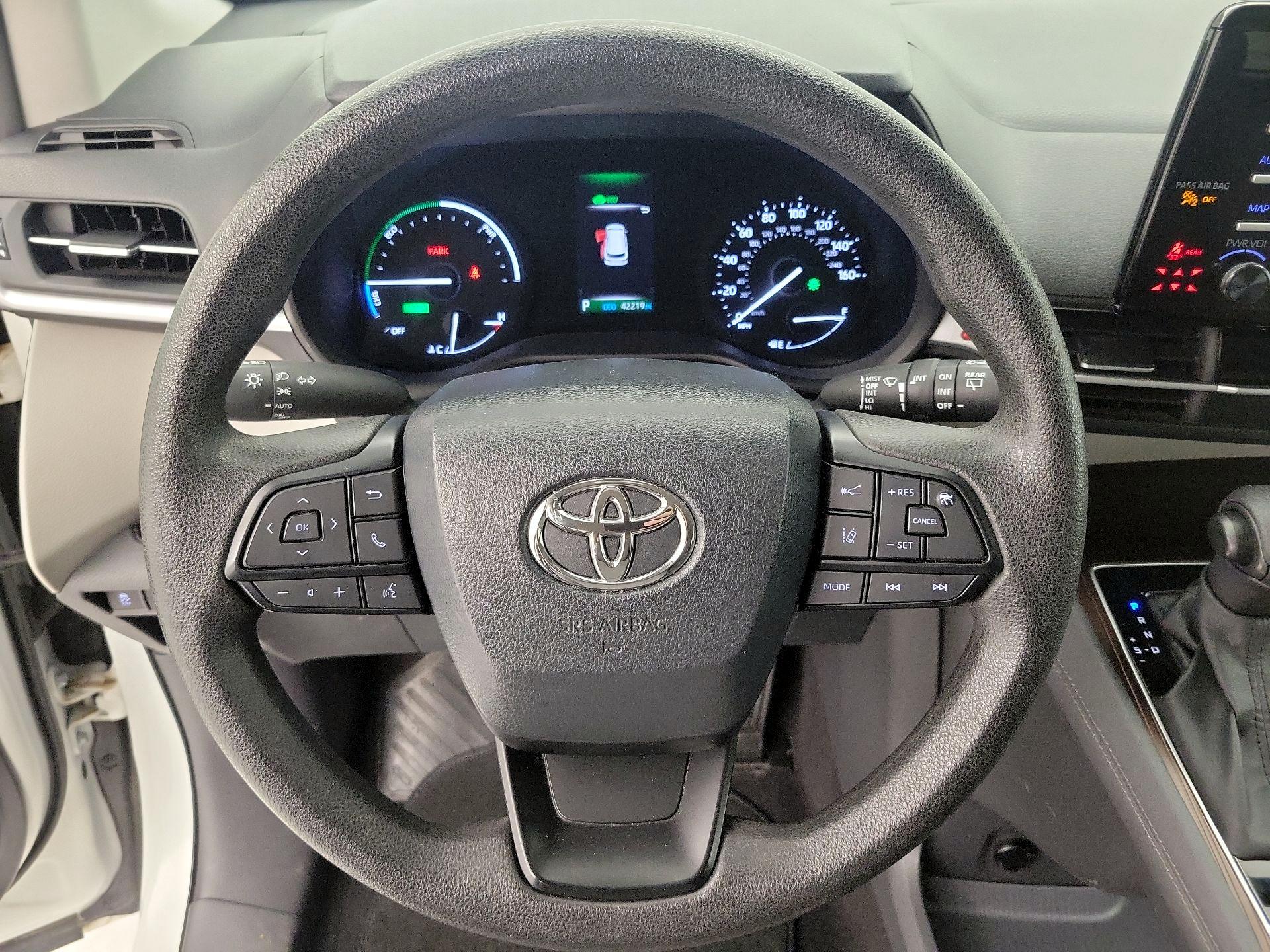 Thumbnail: 2024 Toyota Sienna - 10