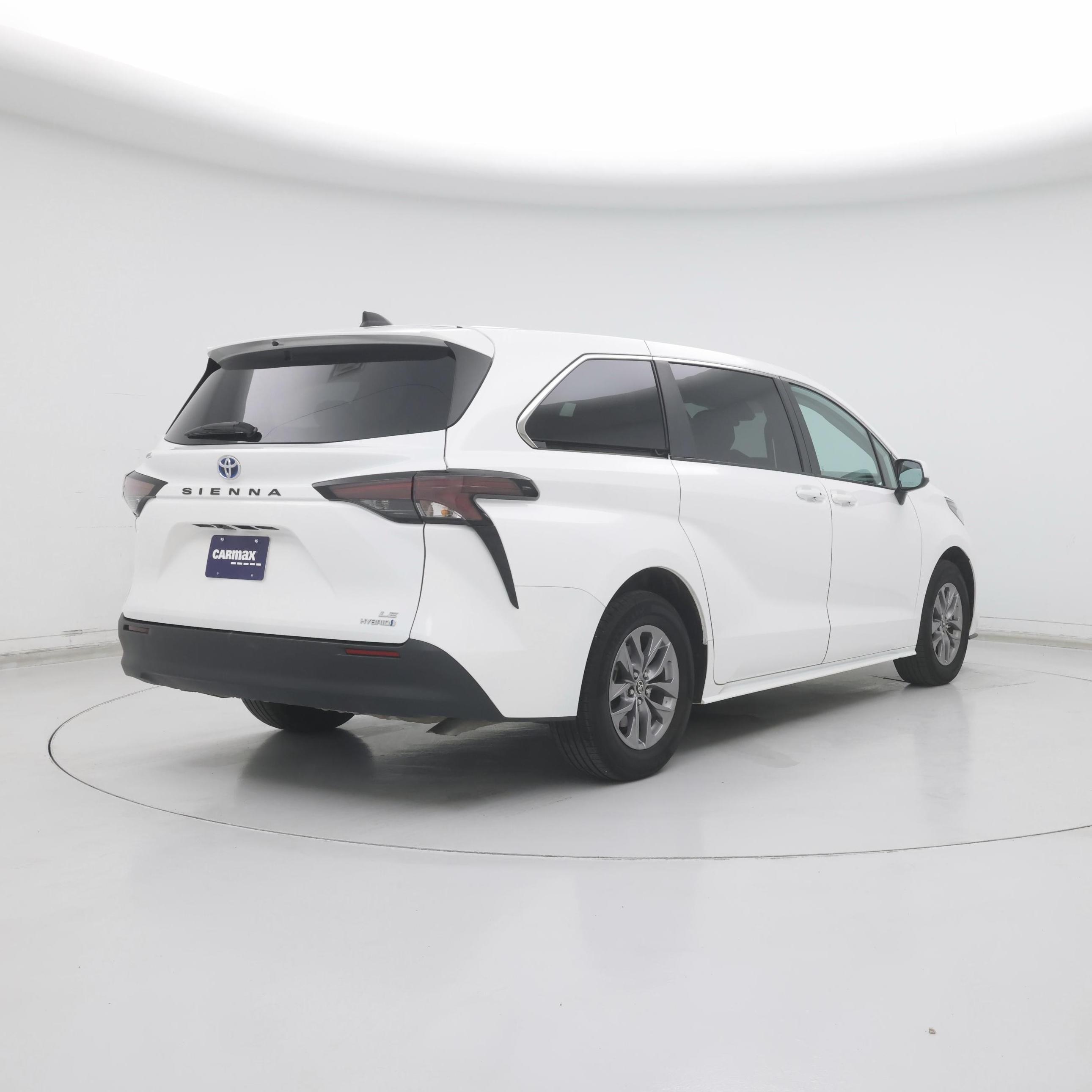 Thumbnail: 2024 Toyota Sienna - 8