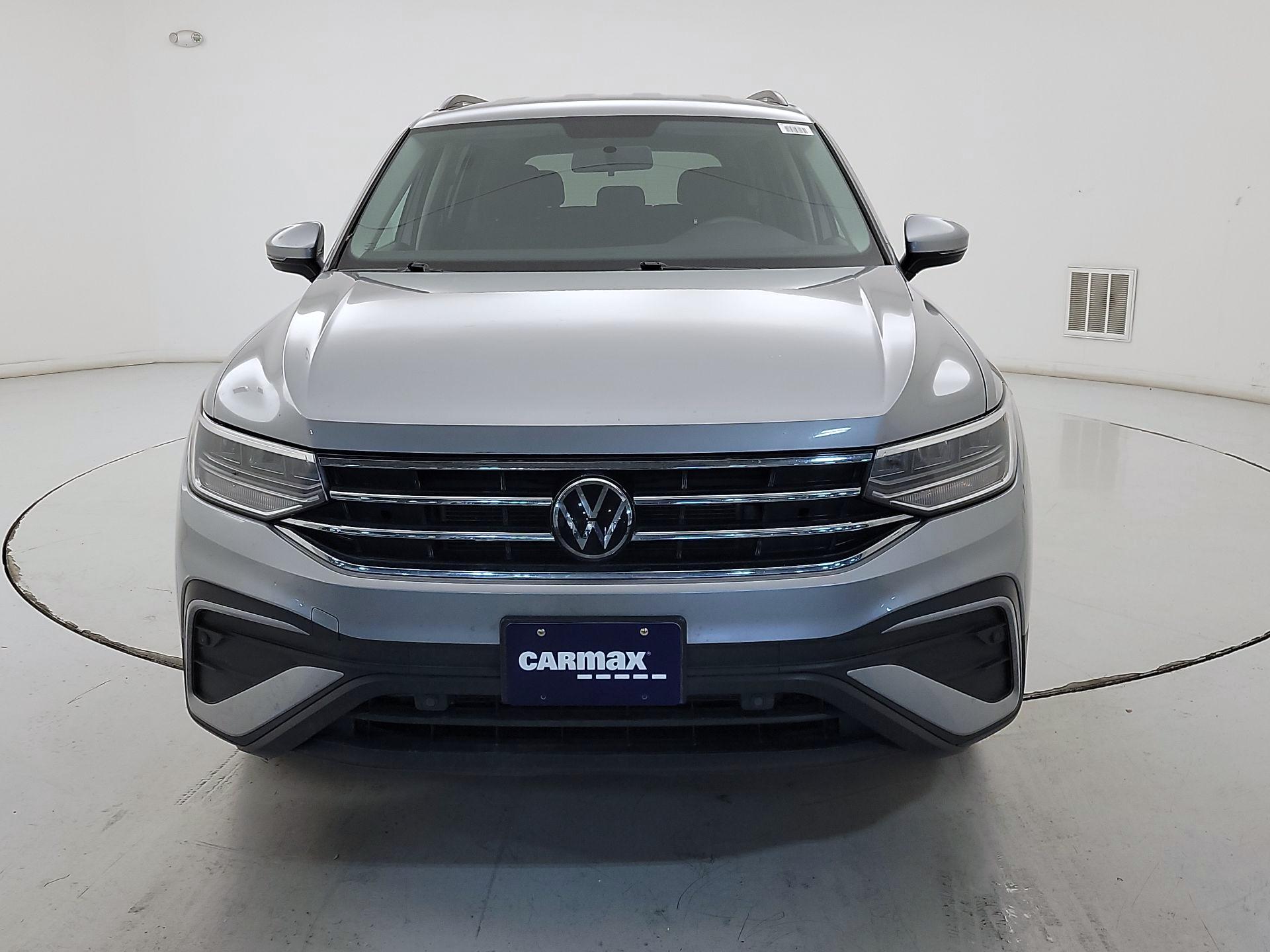 Thumbnail: 2022 Volkswagen Tiguan - 2