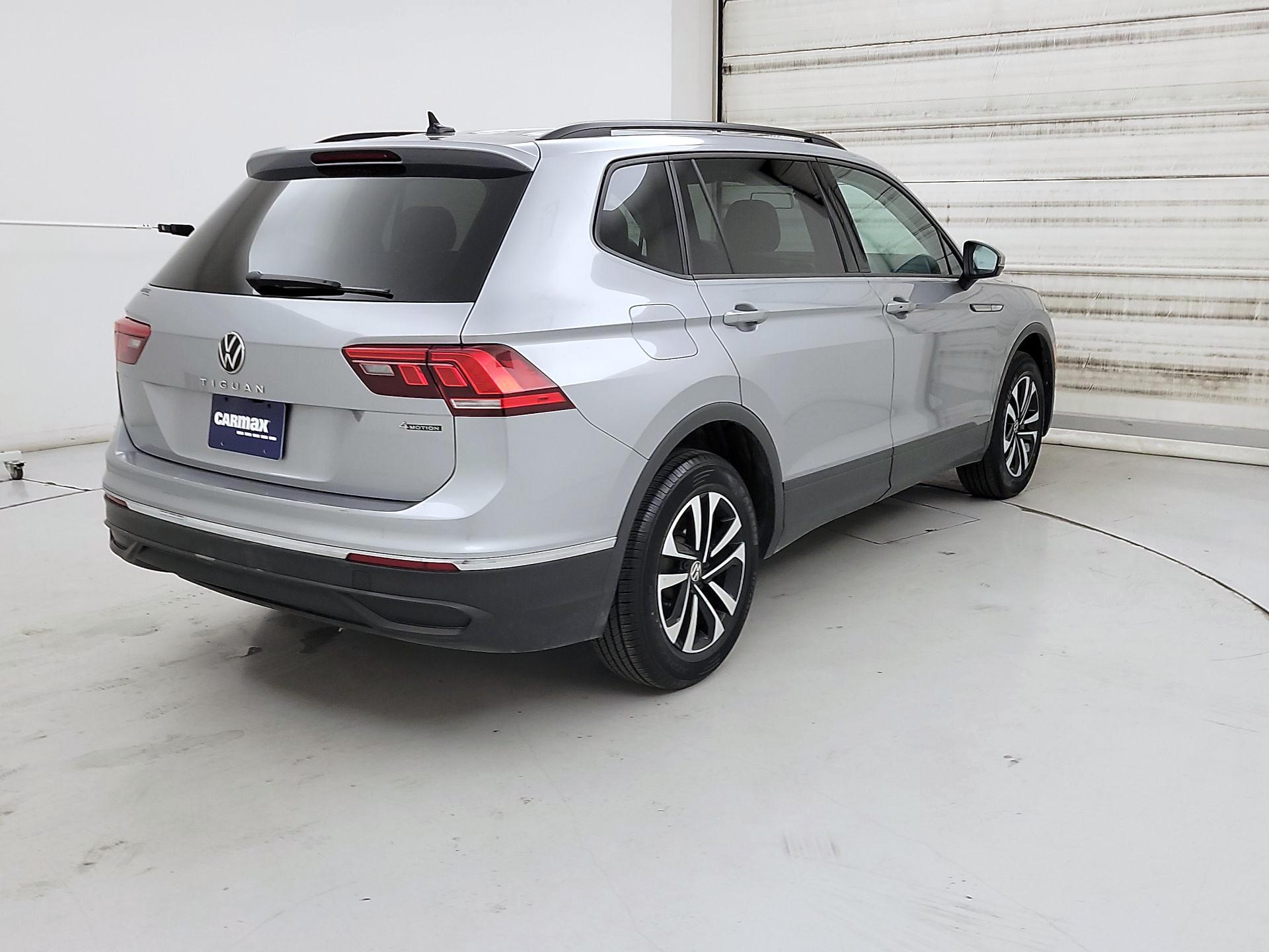 Thumbnail: 2022 Volkswagen Tiguan - 5