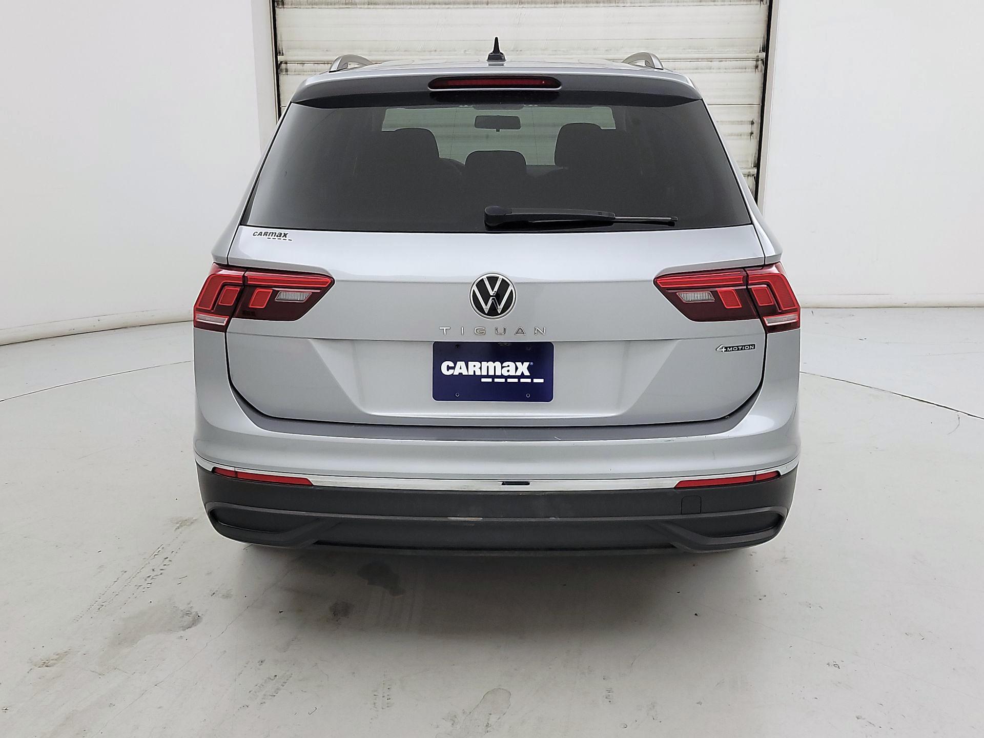 Thumbnail: 2022 Volkswagen Tiguan - 6