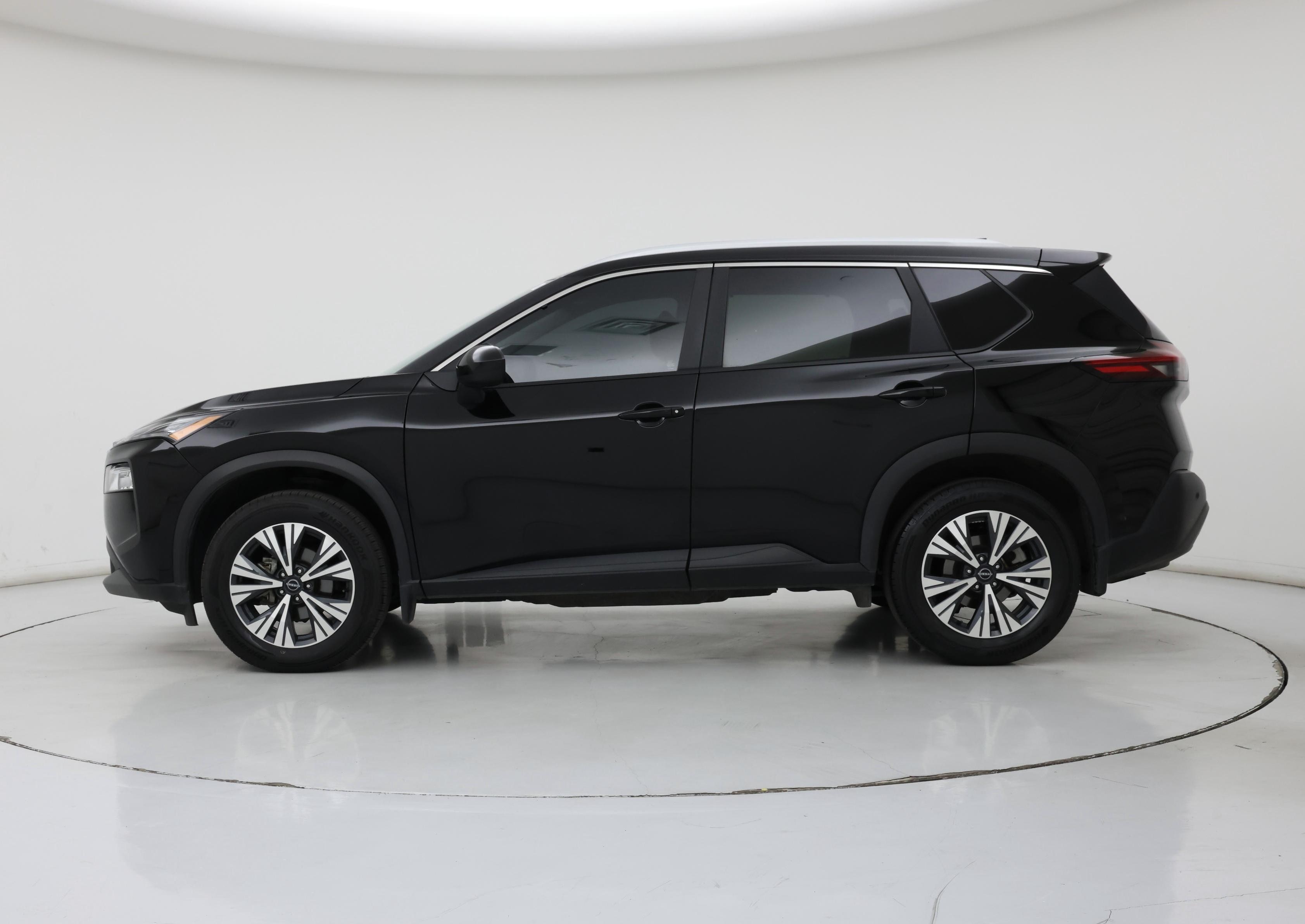 Thumbnail: 2023 Nissan Rogue - 3