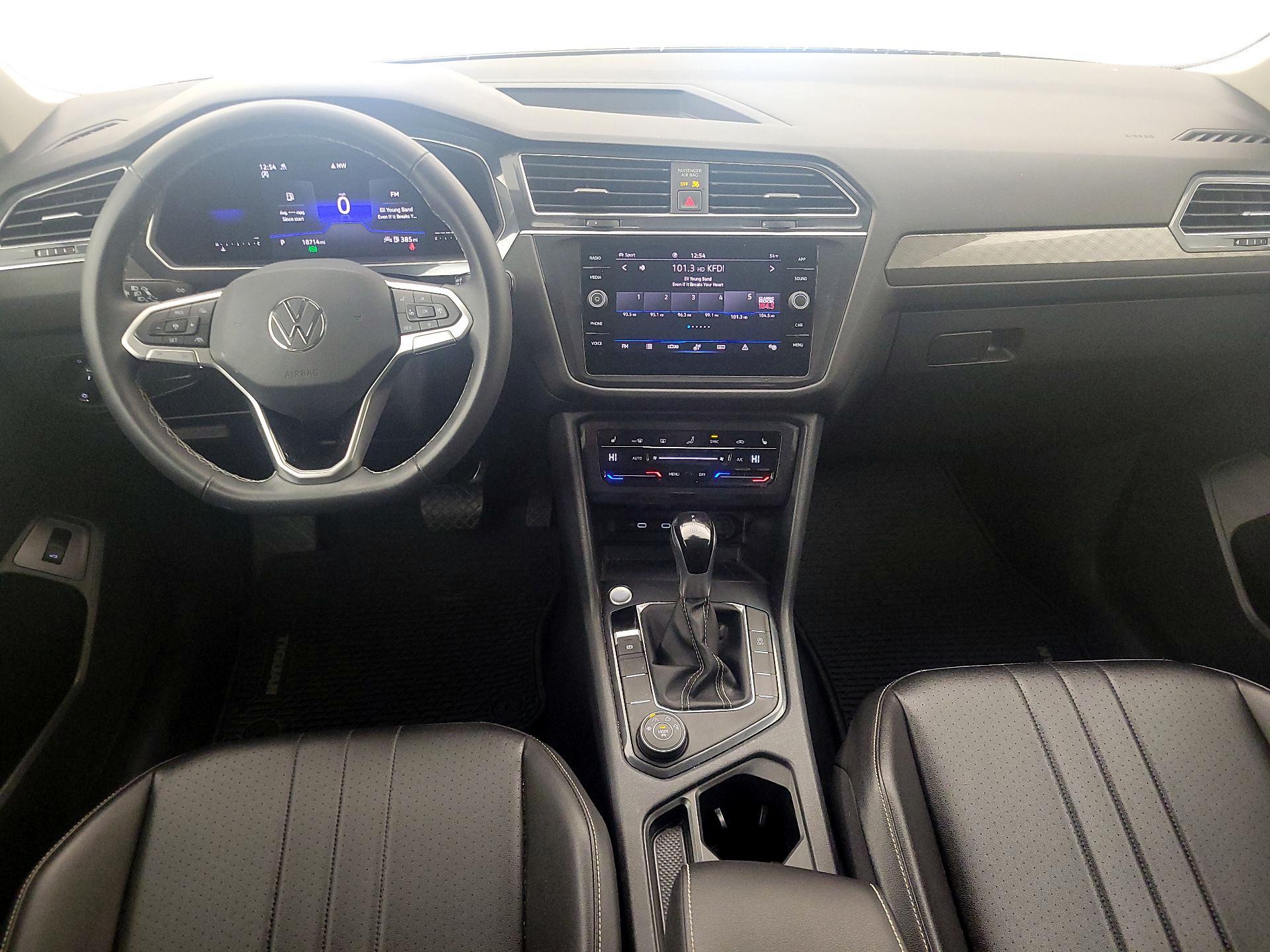 Thumbnail: 2022 Volkswagen Tiguan - 9