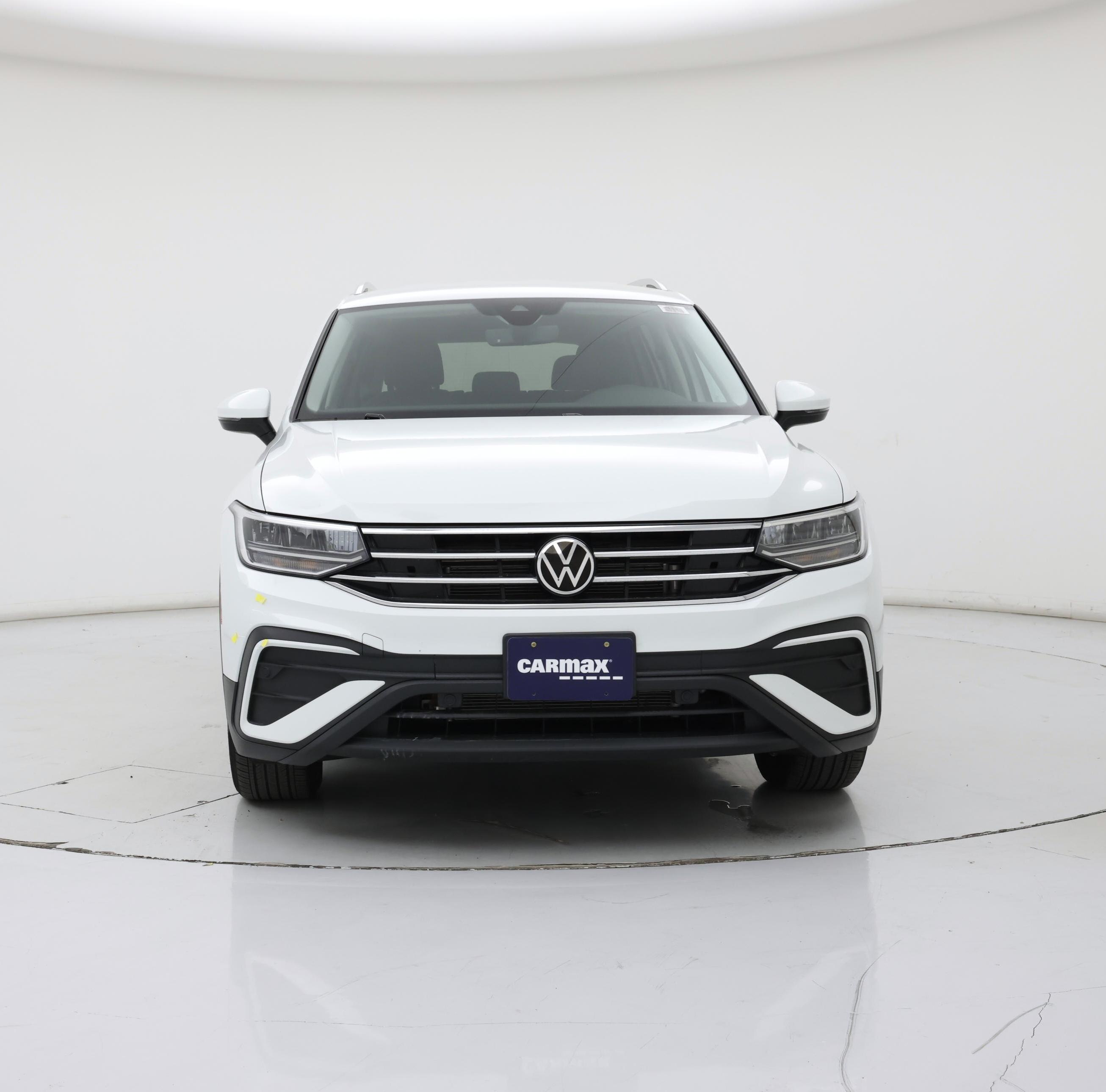 Thumbnail: 2022 Volkswagen Tiguan - 5