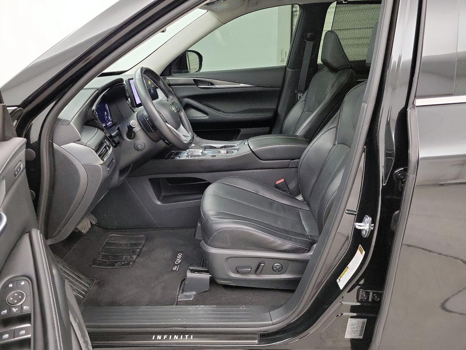 Thumbnail: 2023 INFINITI QX60 - 11