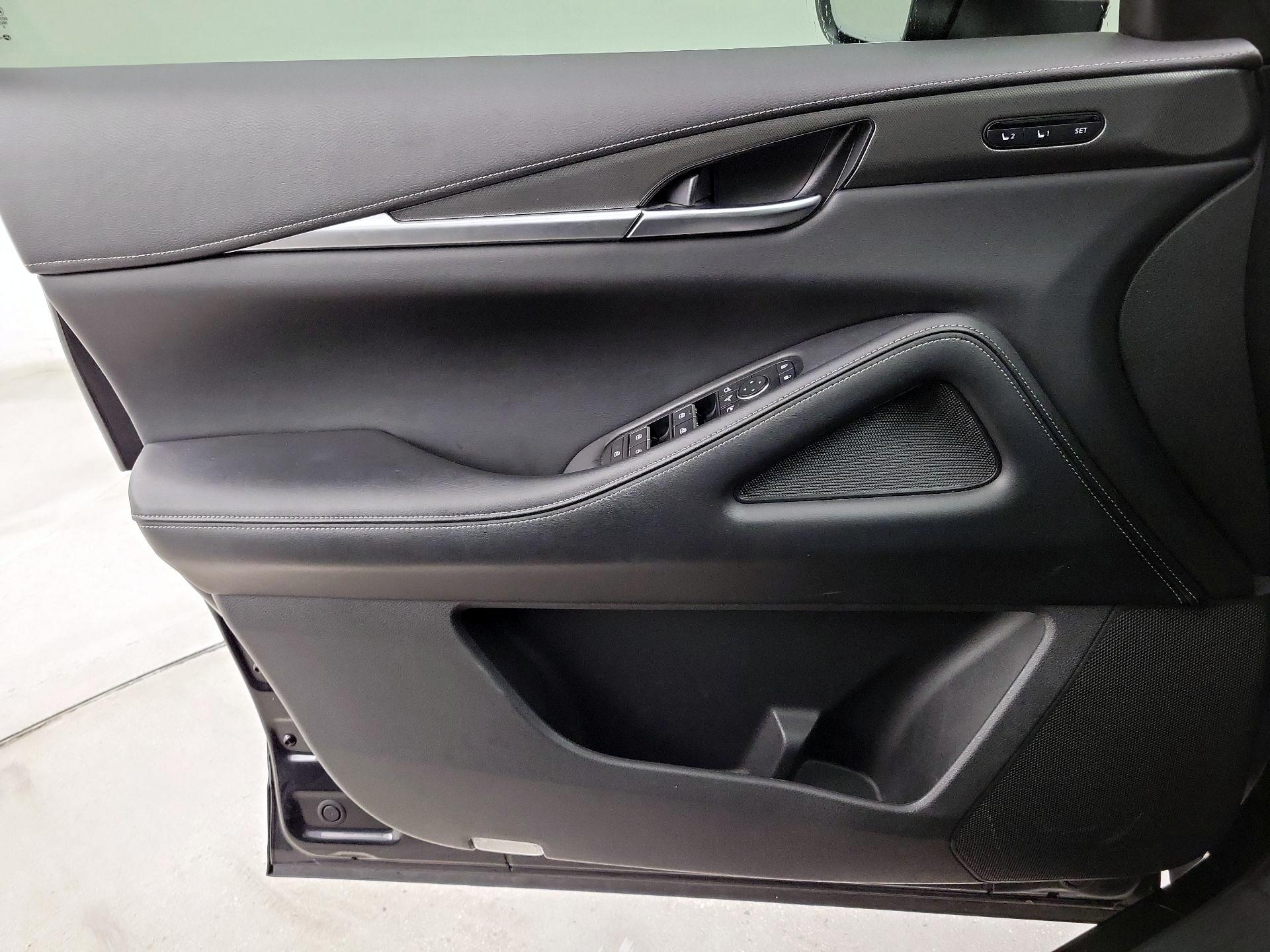 Thumbnail: 2023 INFINITI QX60 - 12