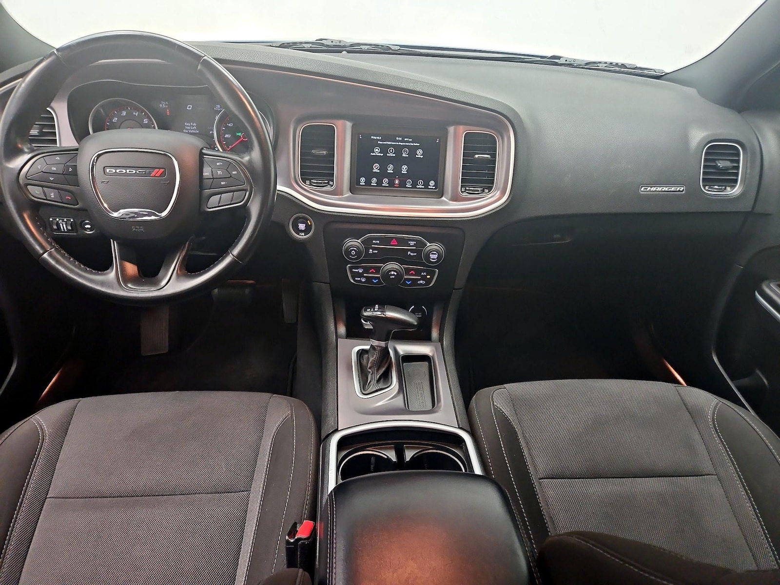 2022 Dodge Charger SXT - Photo 10