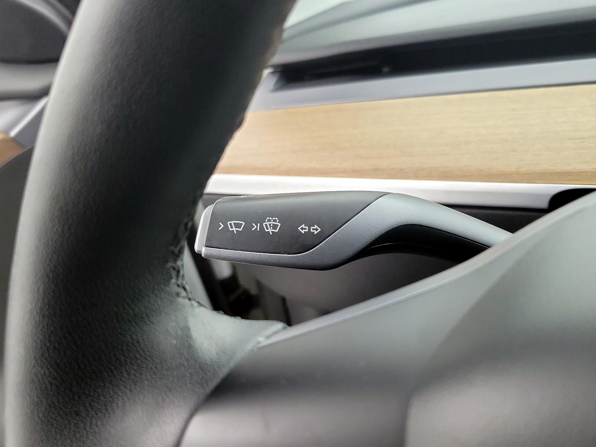 Thumbnail: 2022 Tesla Model 3 - 13