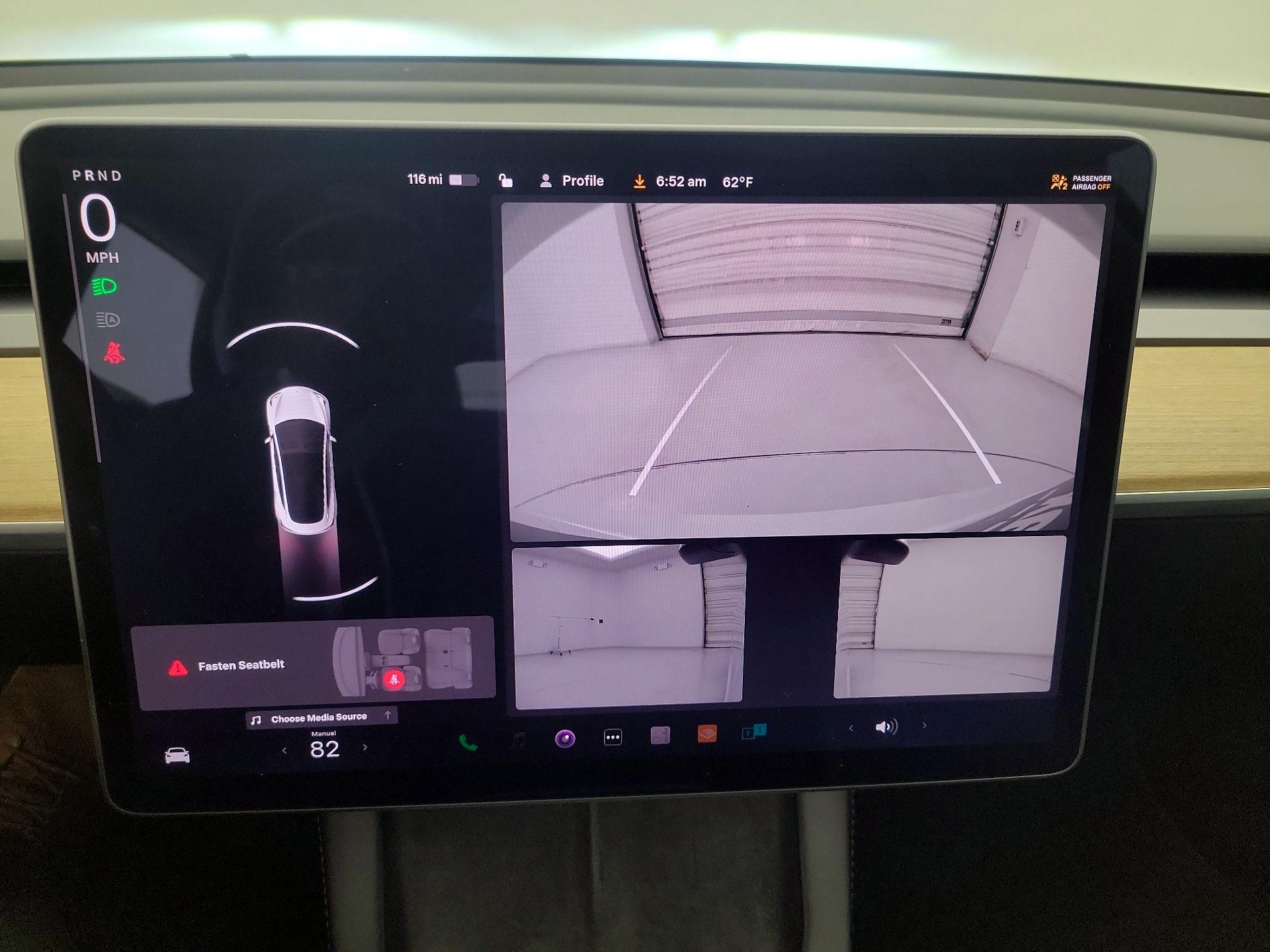 Thumbnail: 2022 Tesla Model 3 - 15