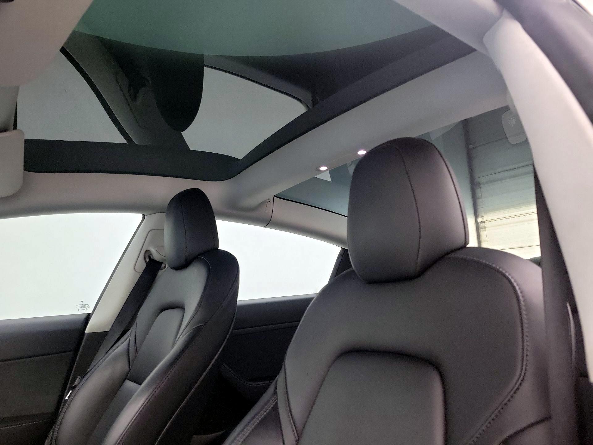 Thumbnail: 2022 Tesla Model 3 - 20