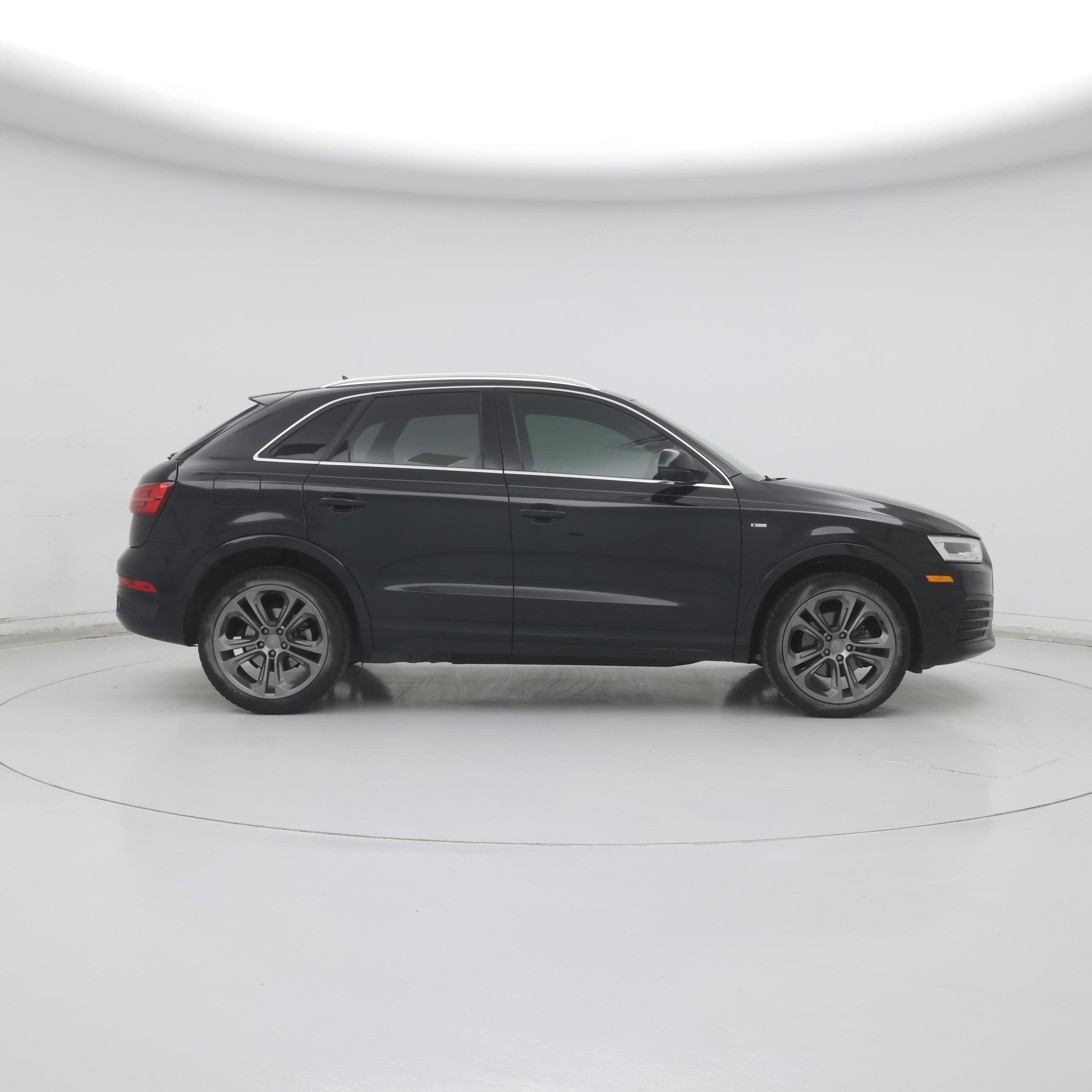 Thumbnail: 2017 Audi Q3 - 7
