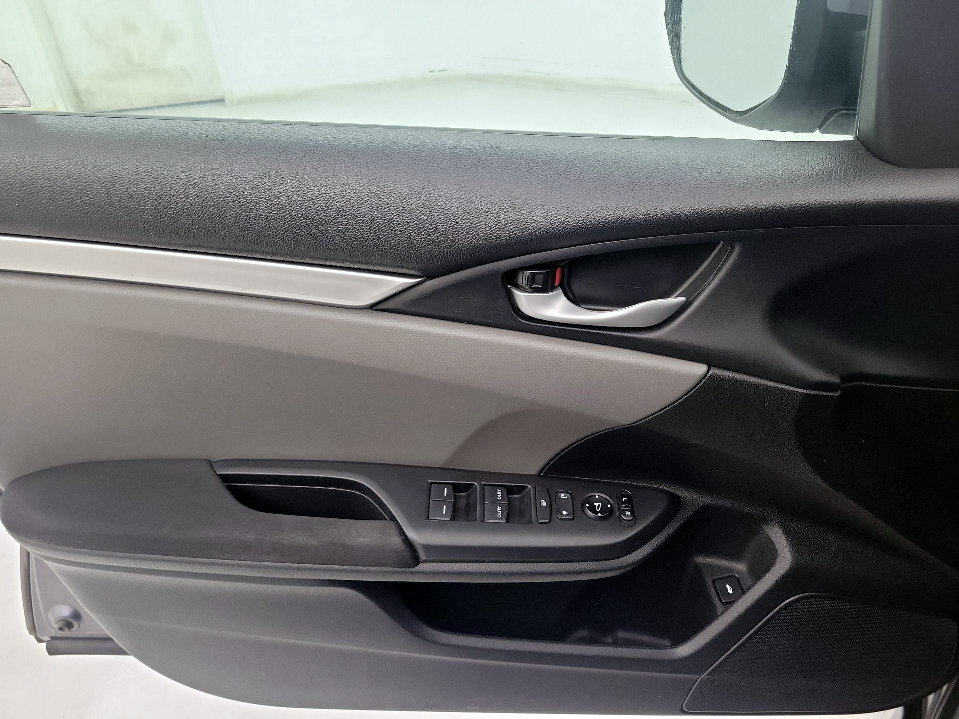 Thumbnail: 2020 Honda Civic - 12