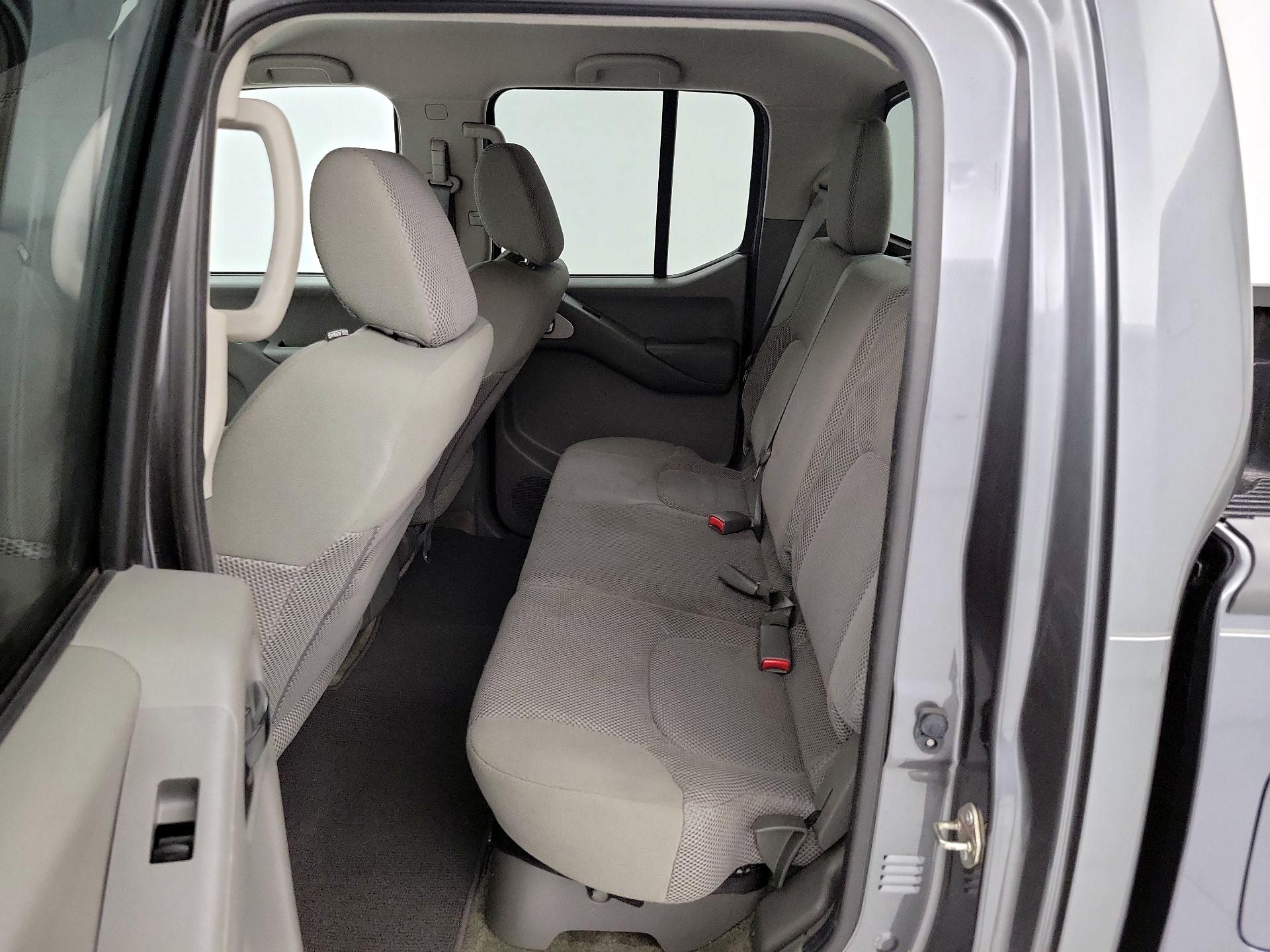 Thumbnail: 2017 Nissan Frontier - 18