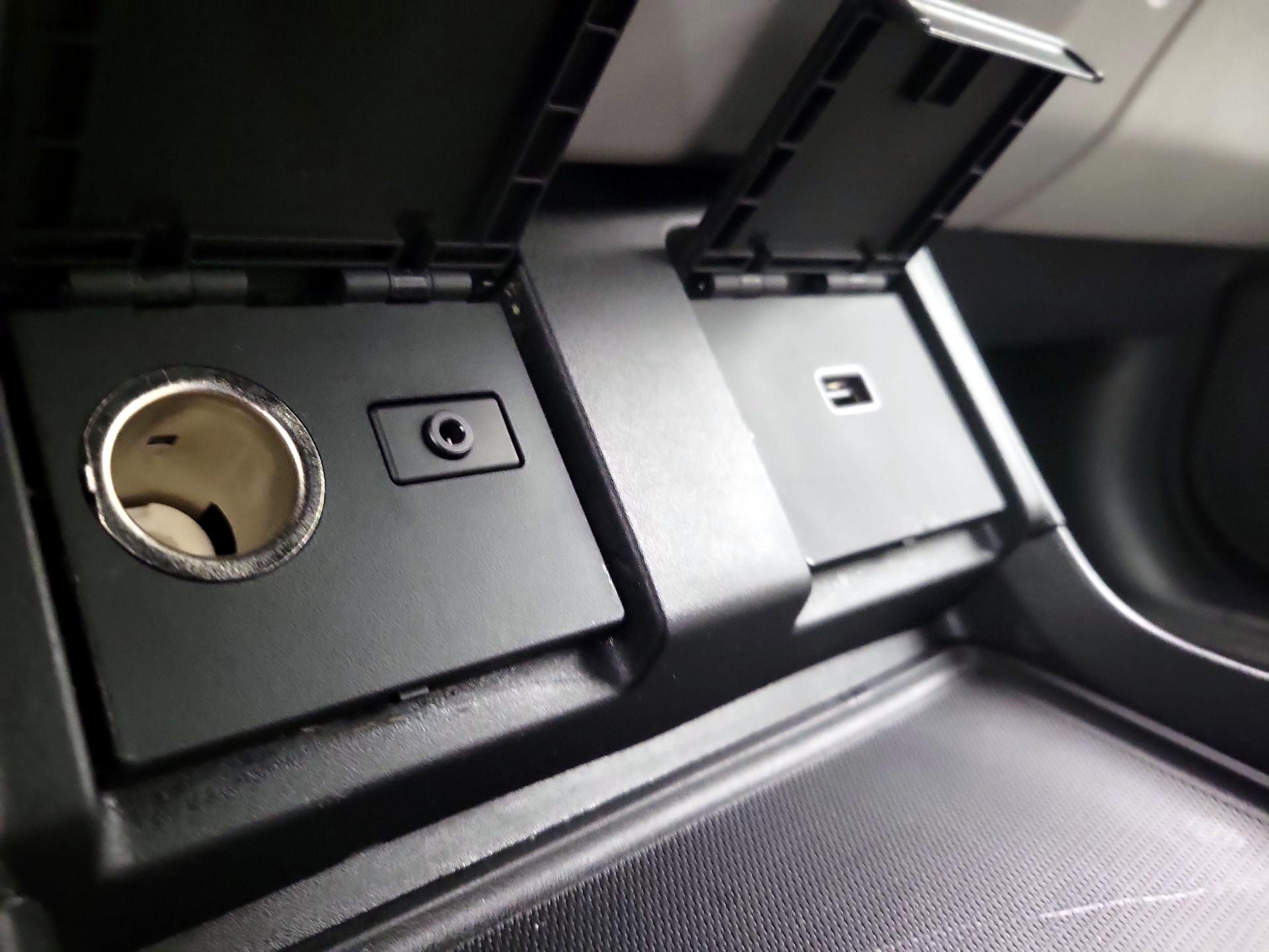 Thumbnail: 2021 Acura RDX - 19