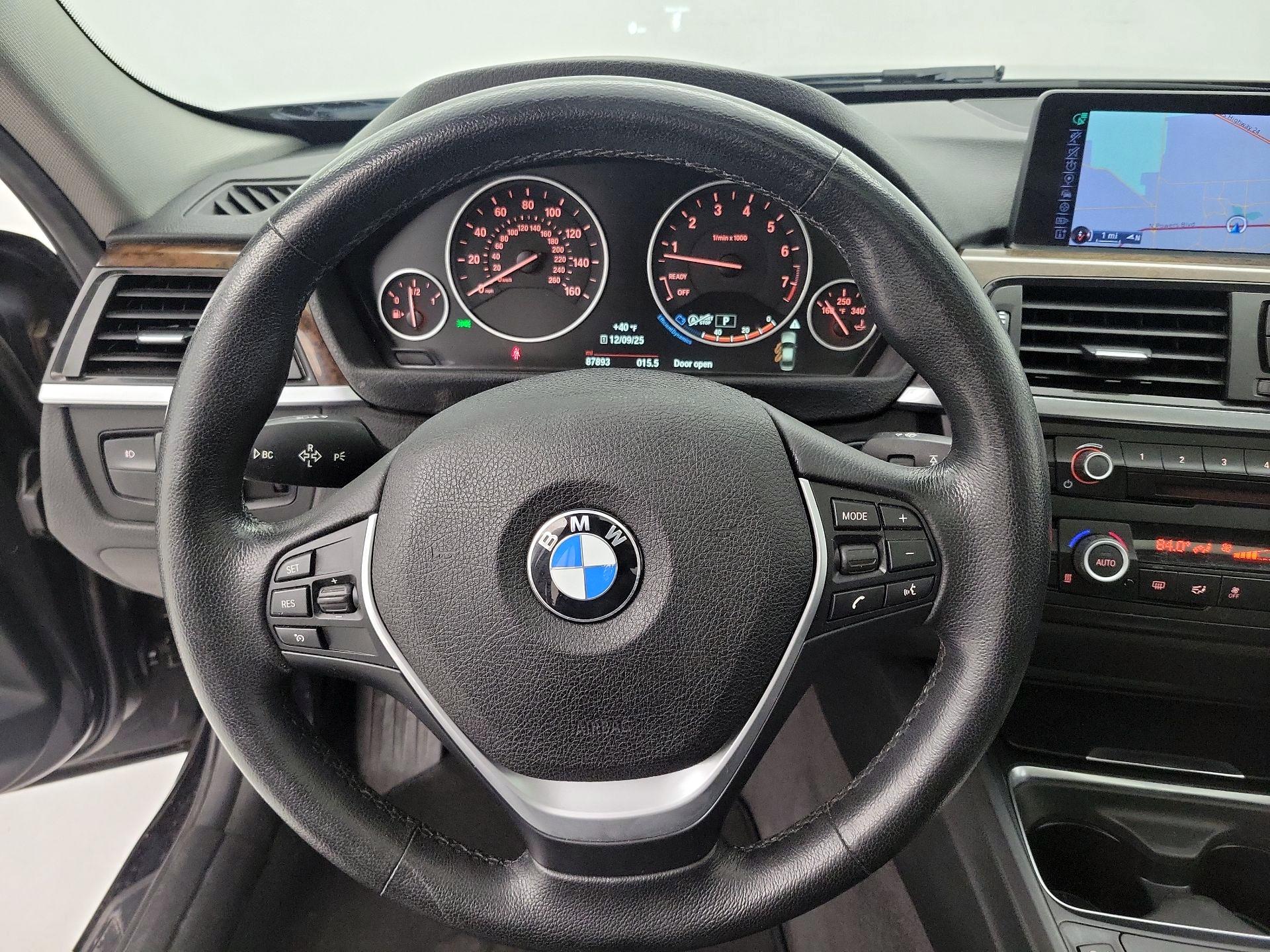 Thumbnail: 2015 BMW 3 Series - 10